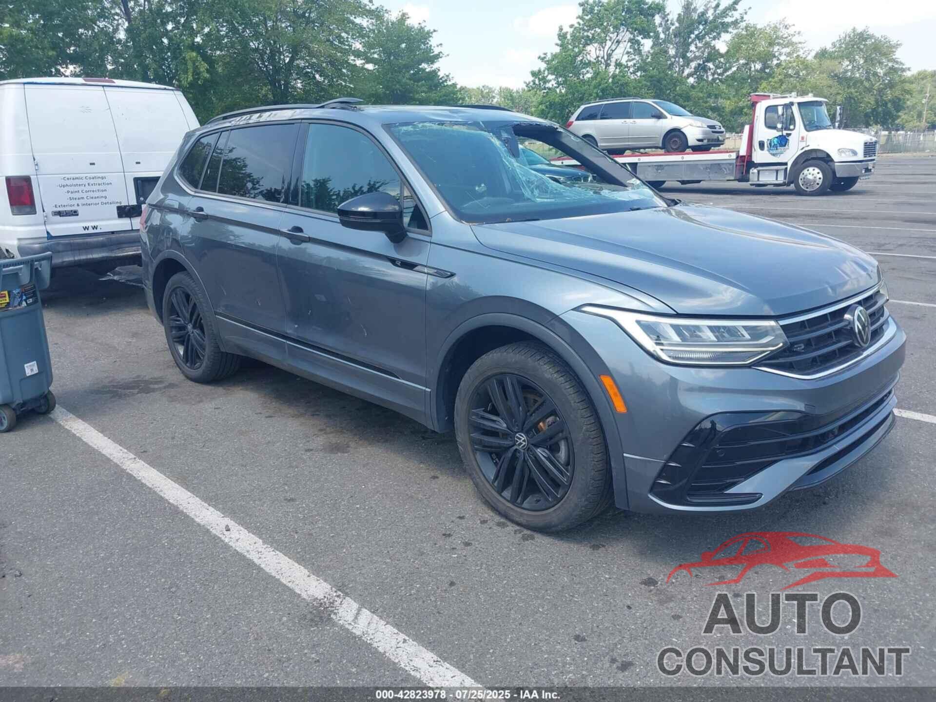 VOLKSWAGEN TIGUAN 2022 - 3VV8B7AX7NM067976