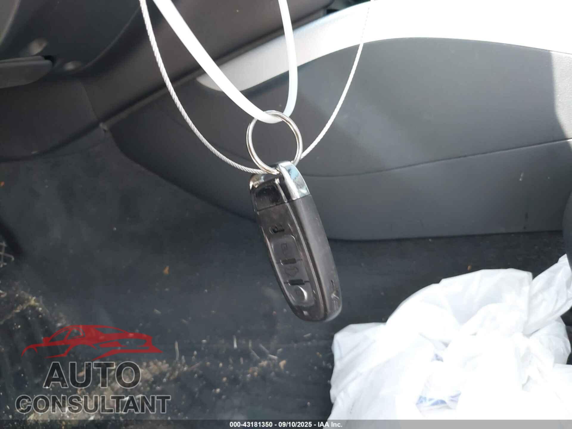 AUDI A5 2012 - WAULFAFR9CA042640