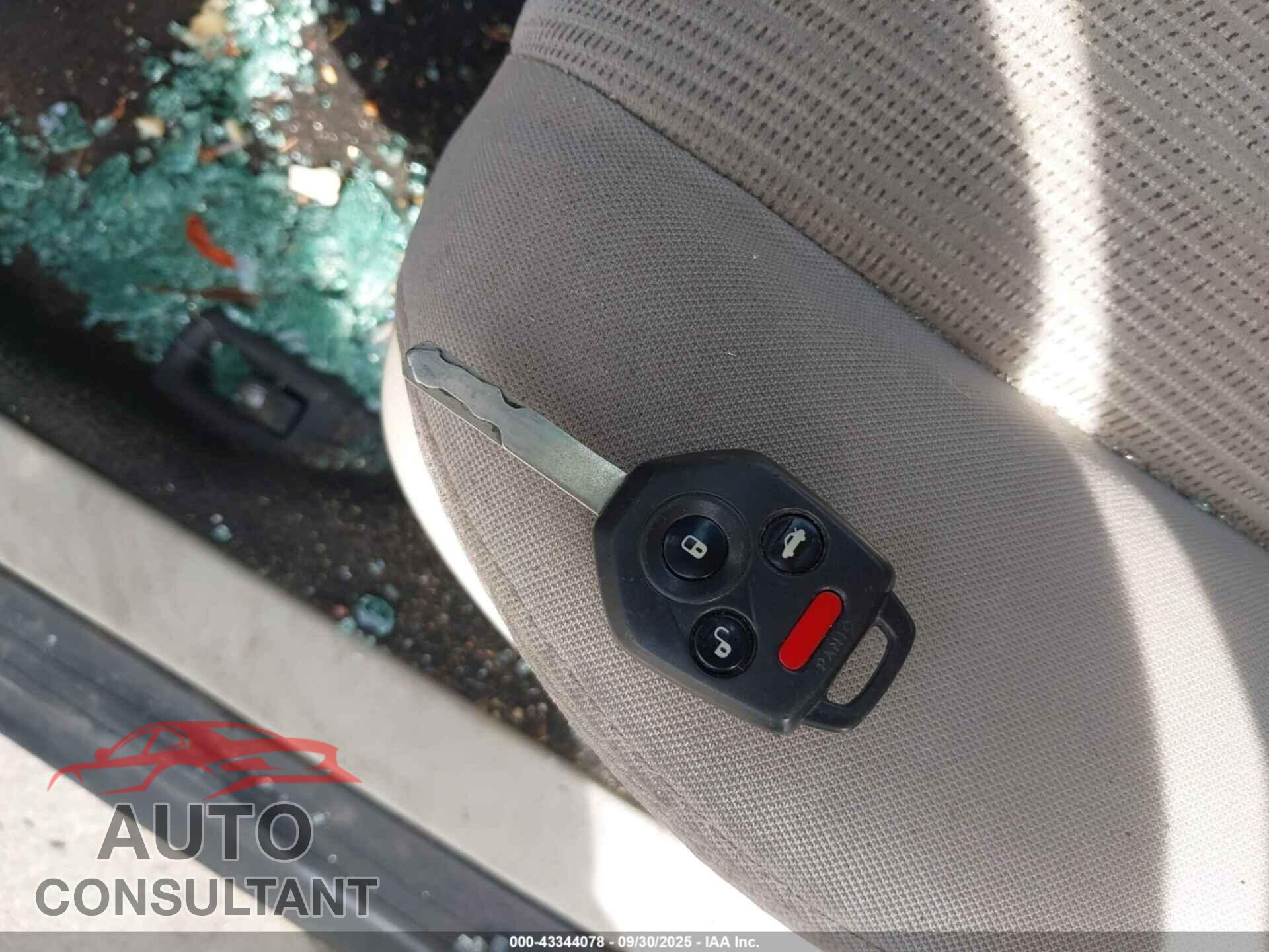 SUBARU OUTBACK 2013 - 4S4BRBCC8D3208028