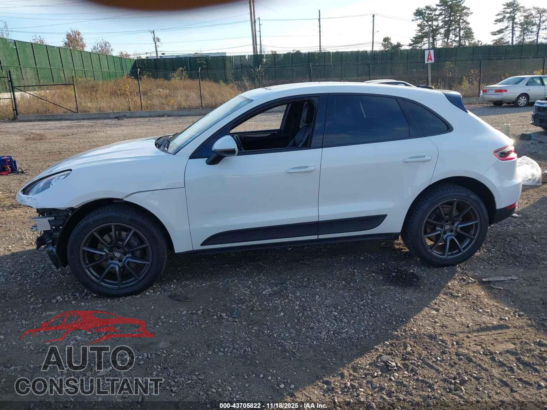 PORSCHE MACAN 2018 - WP1AA2A52JLB19657