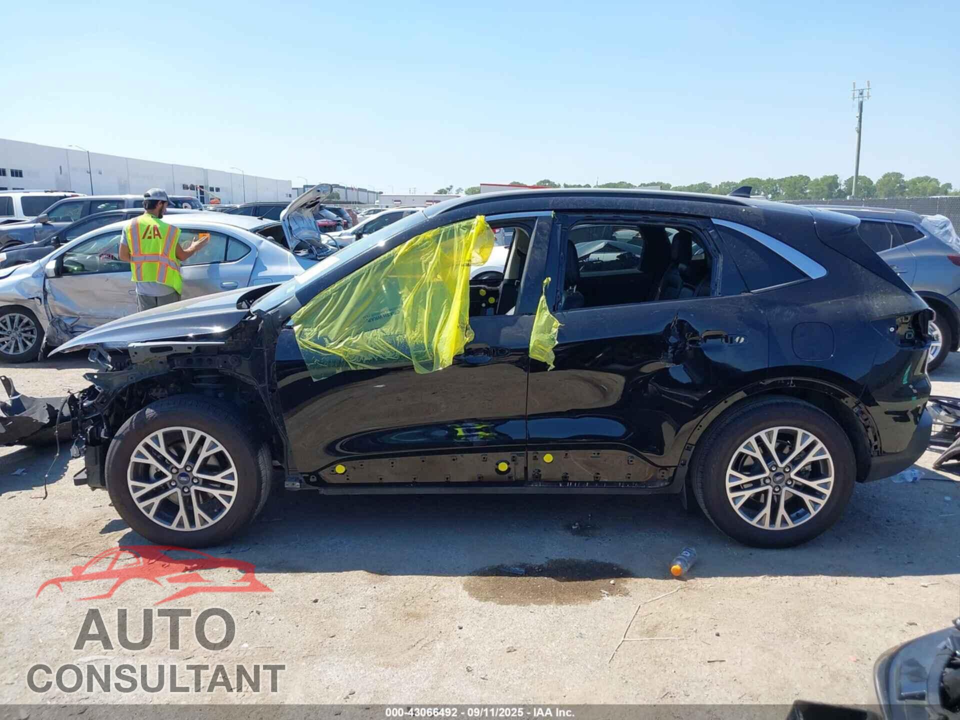 FORD ESCAPE 2020 - 1FMCU0H6XLUB01601