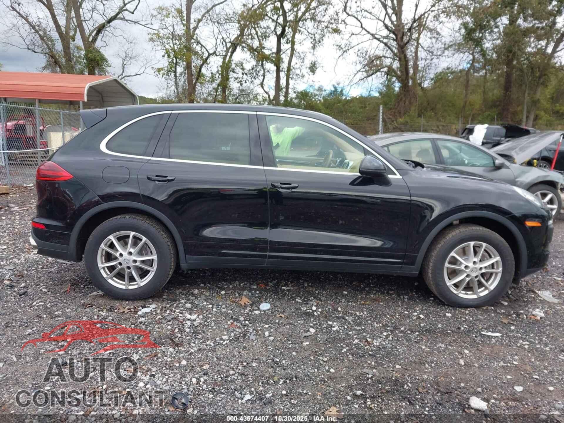 PORSCHE CAYENNE 2016 - WP1AA2A22GLA08072