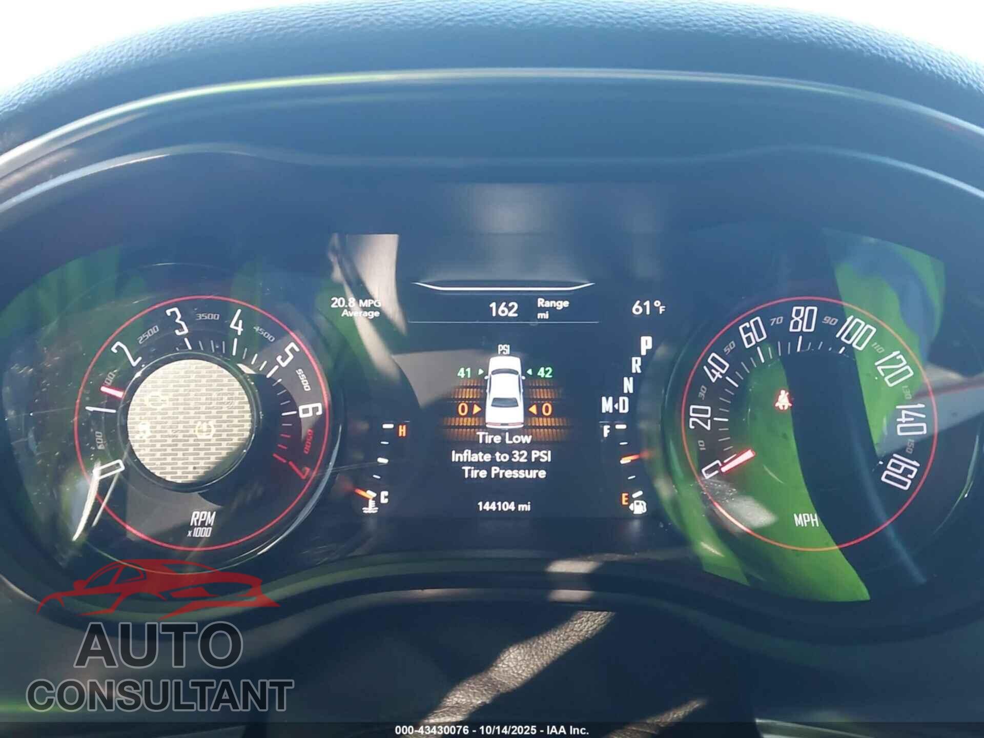 DODGE CHALLENGER 2018 - 2C3CDZAG4JH149885