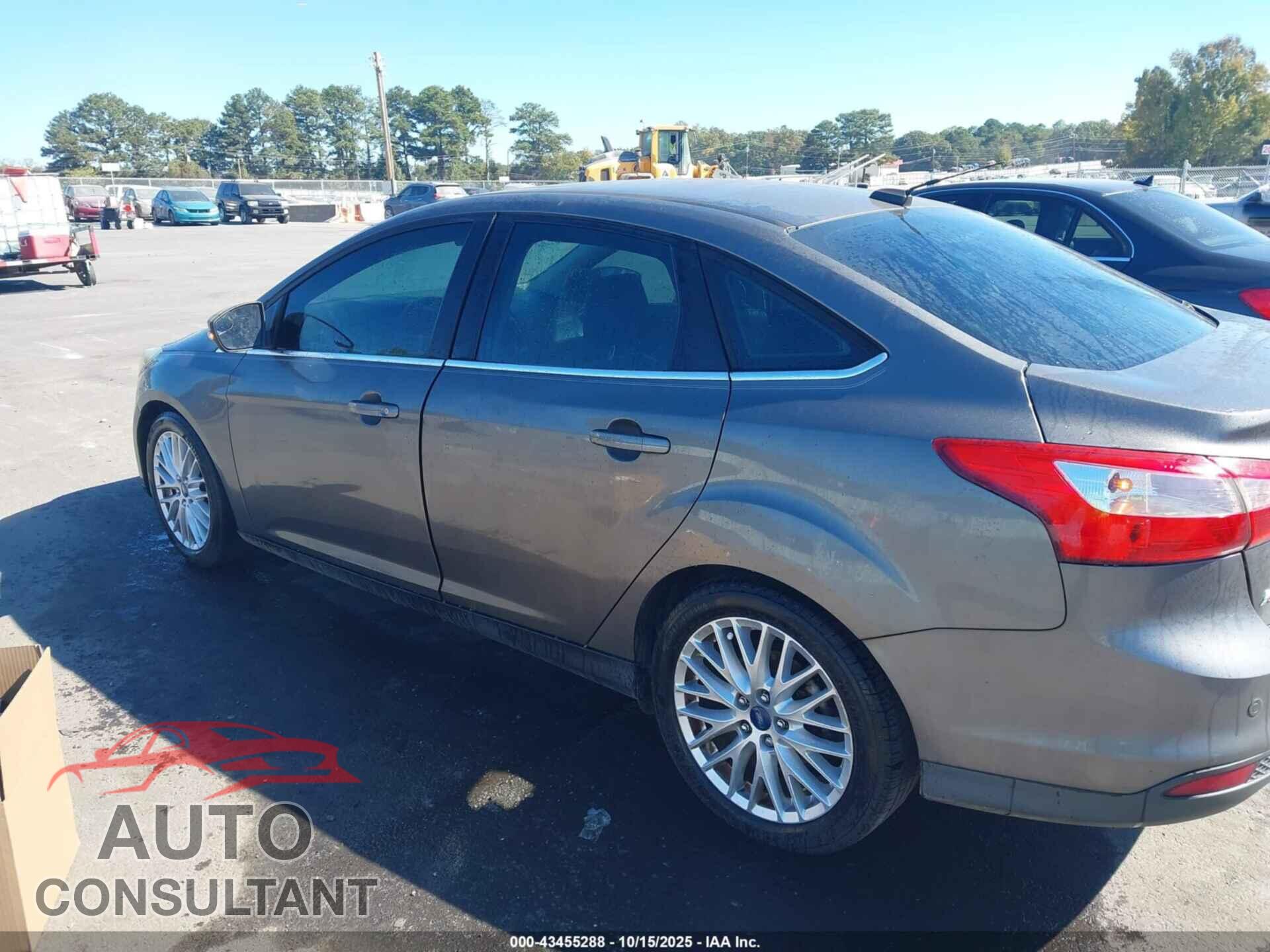 FORD FOCUS 2012 - 1FAHP3H20CL341929