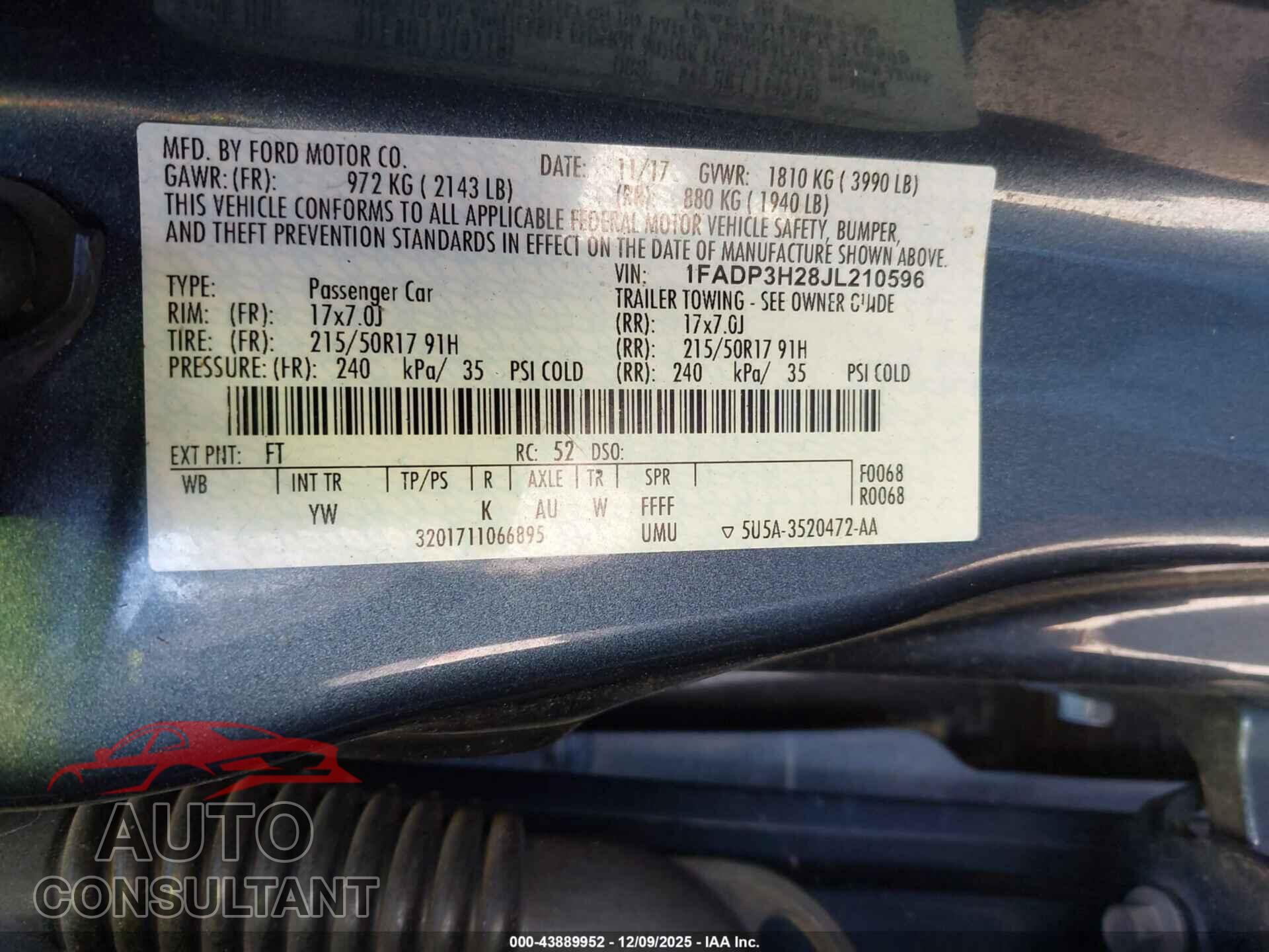 FORD FOCUS 2018 - 1FADP3H28JL210596