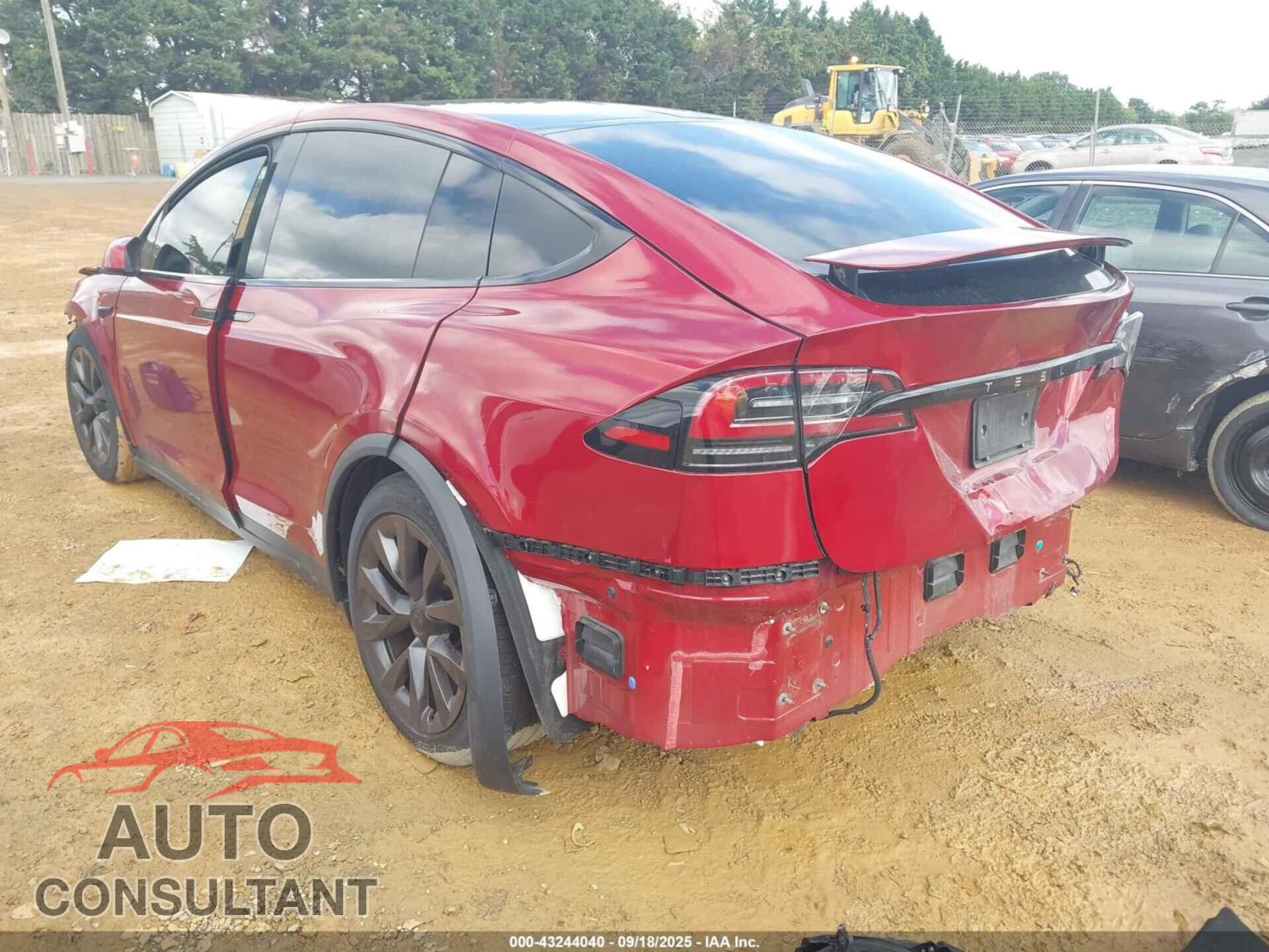 TESLA MODEL X 2023 - 7SAXCAE5XPF410917
