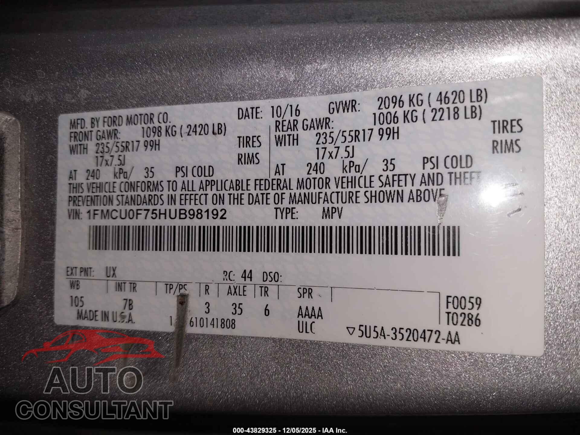 FORD ESCAPE 2017 - 1FMCU0F75HUB98192