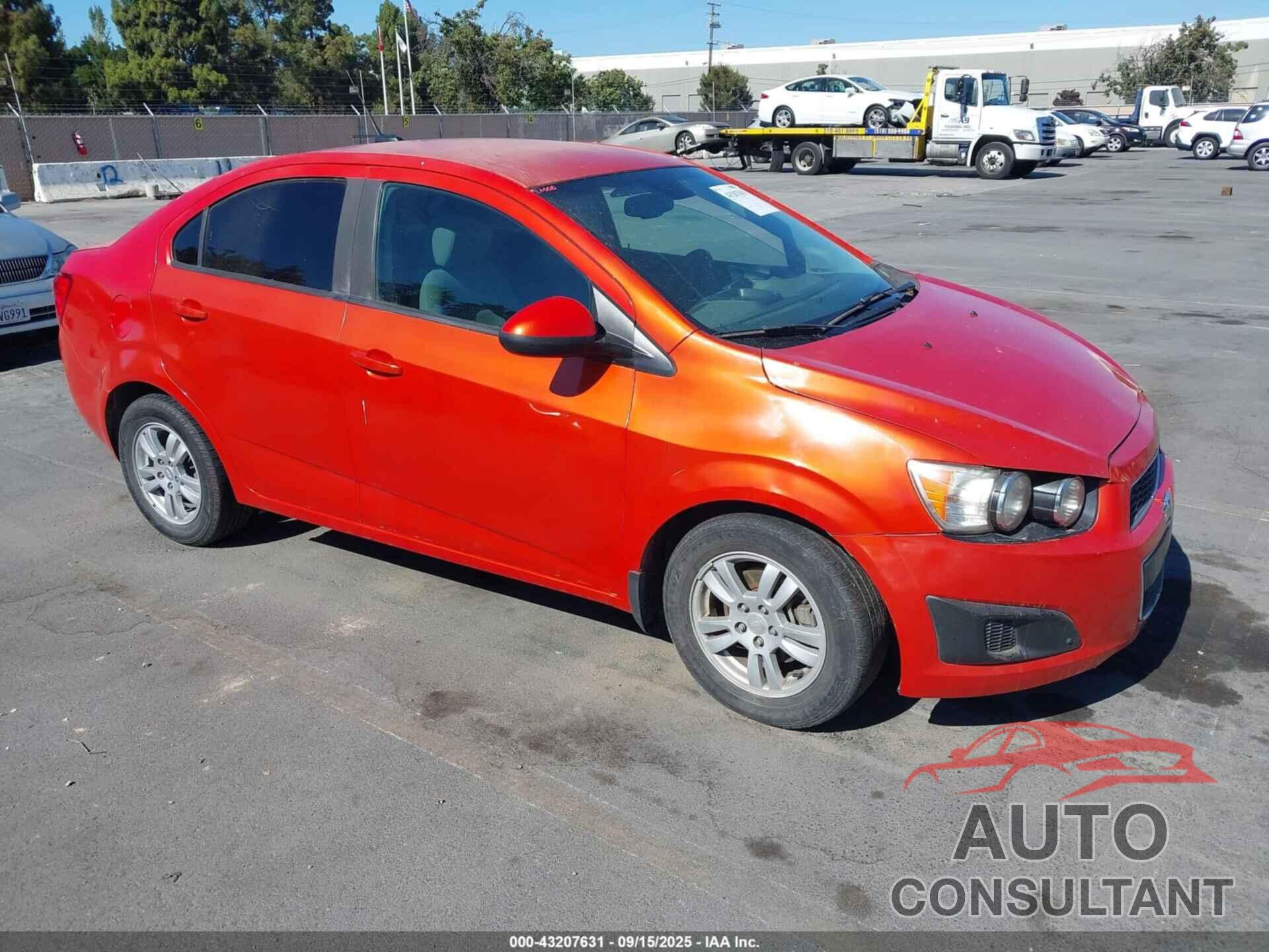 CHEVROLET SONIC 2012 - 1G1JA5SH6C4225157