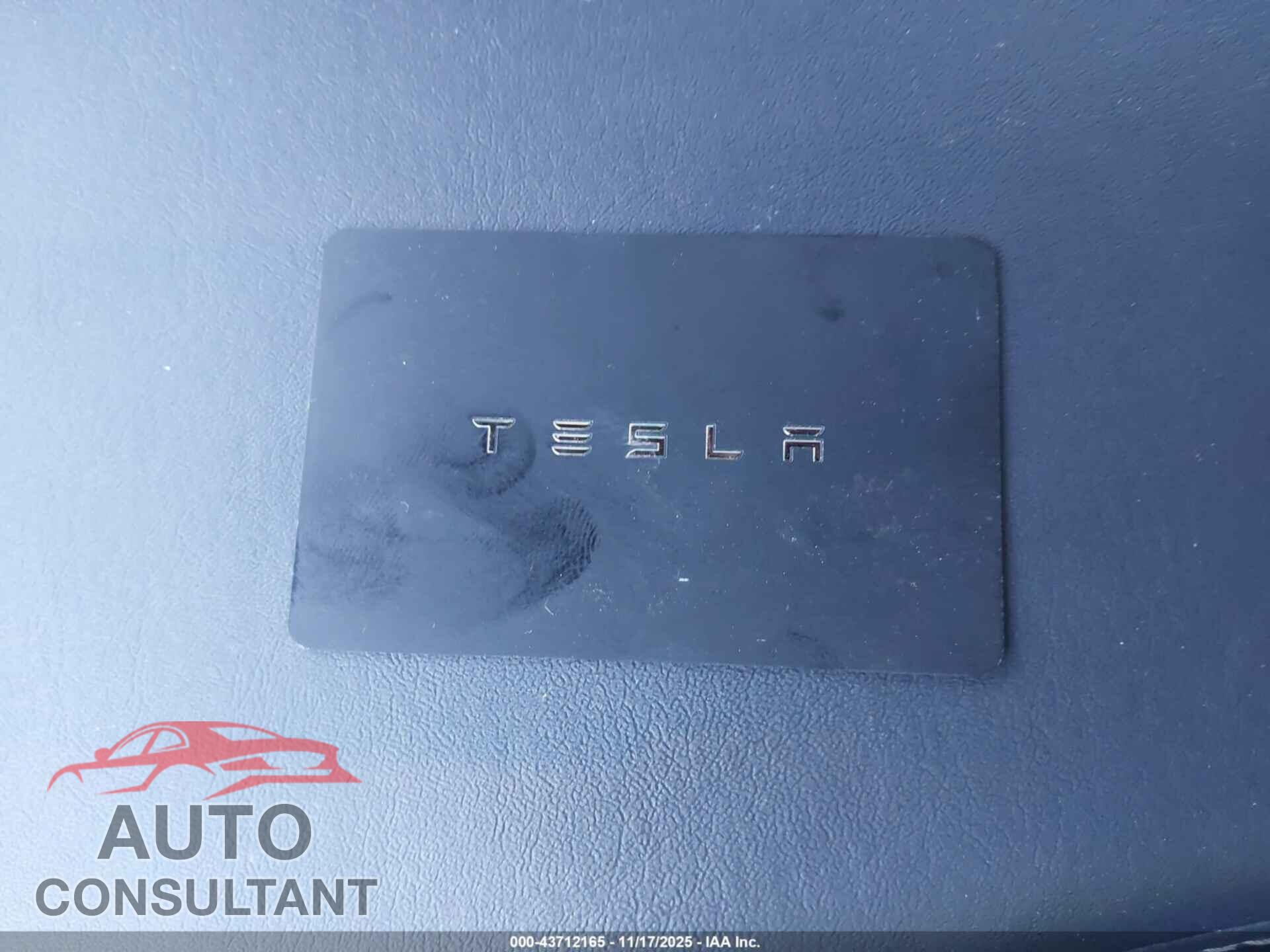 TESLA MODEL 3 2020 - 5YJ3E1EA5LF612819