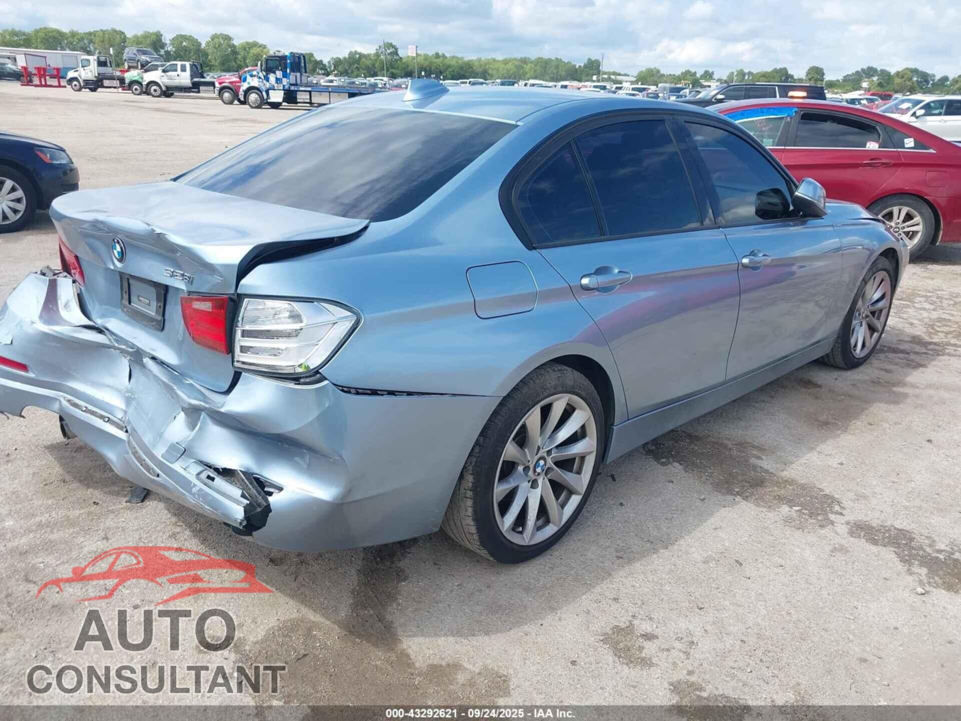 BMW 328I 2013 - WBA3A5C54DF355090