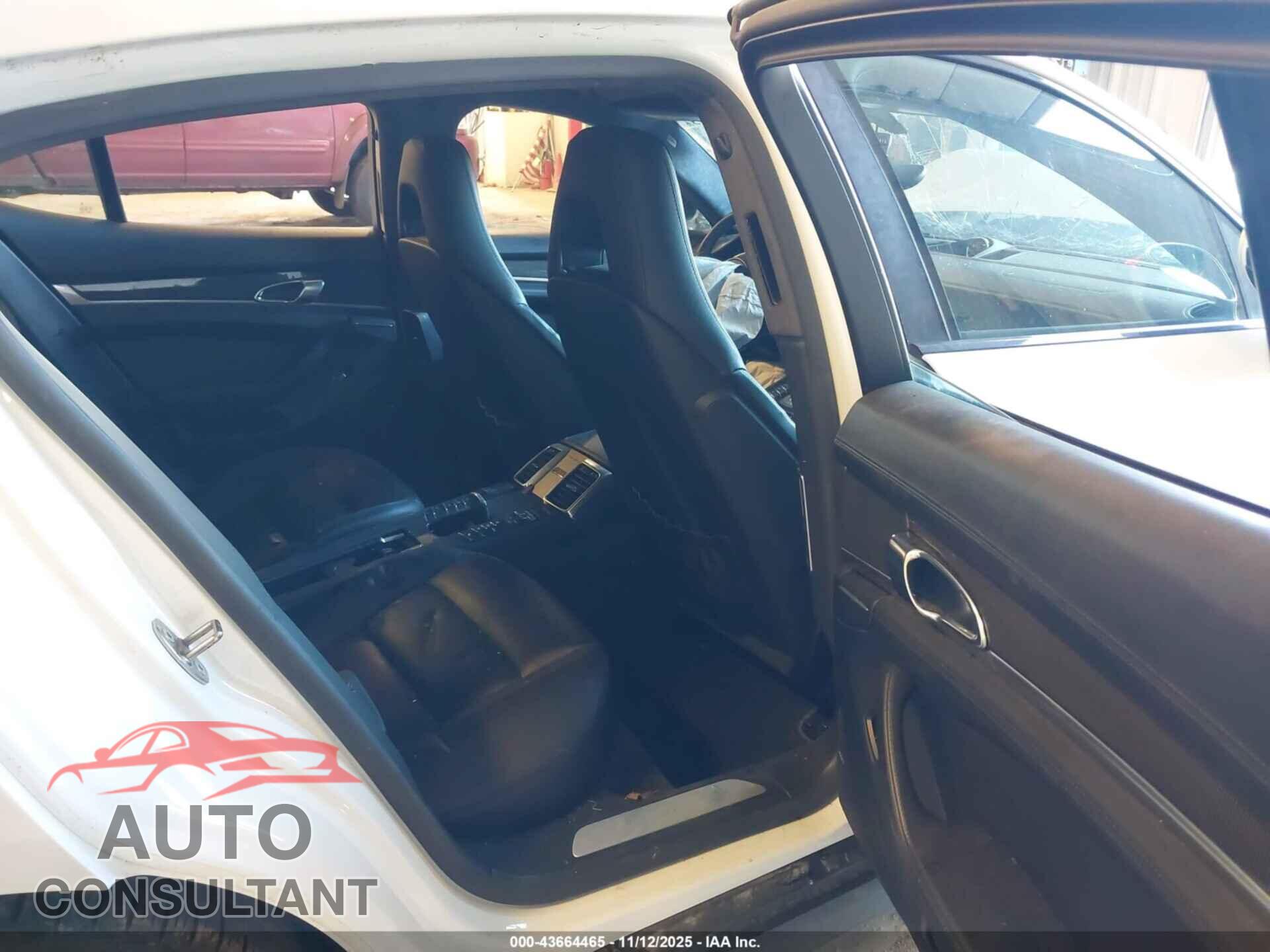 PORSCHE PANAMERA 2016 - WP0AF2A70GL080368