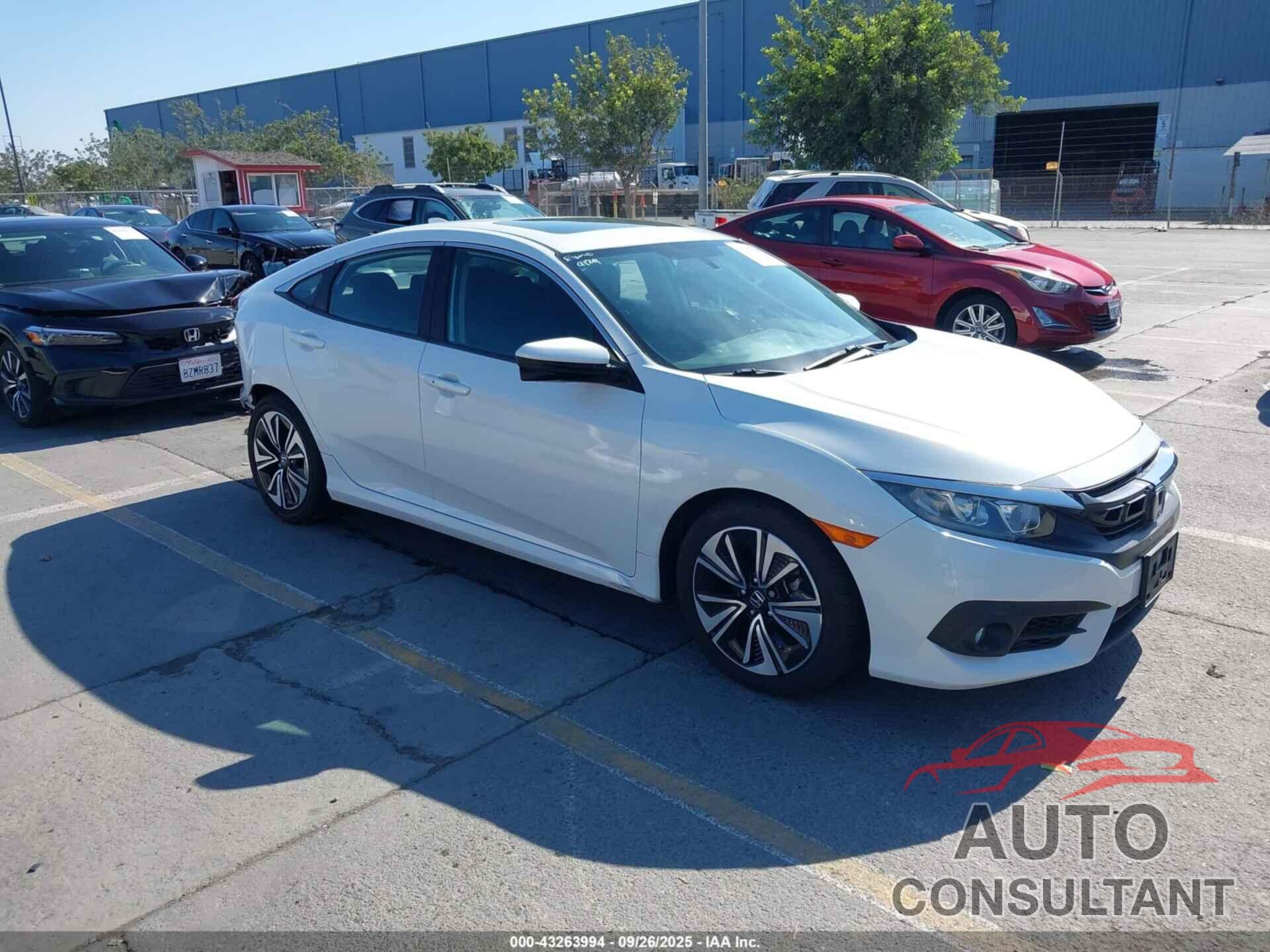 HONDA CIVIC 2018 - 19XFC1F38JE201582