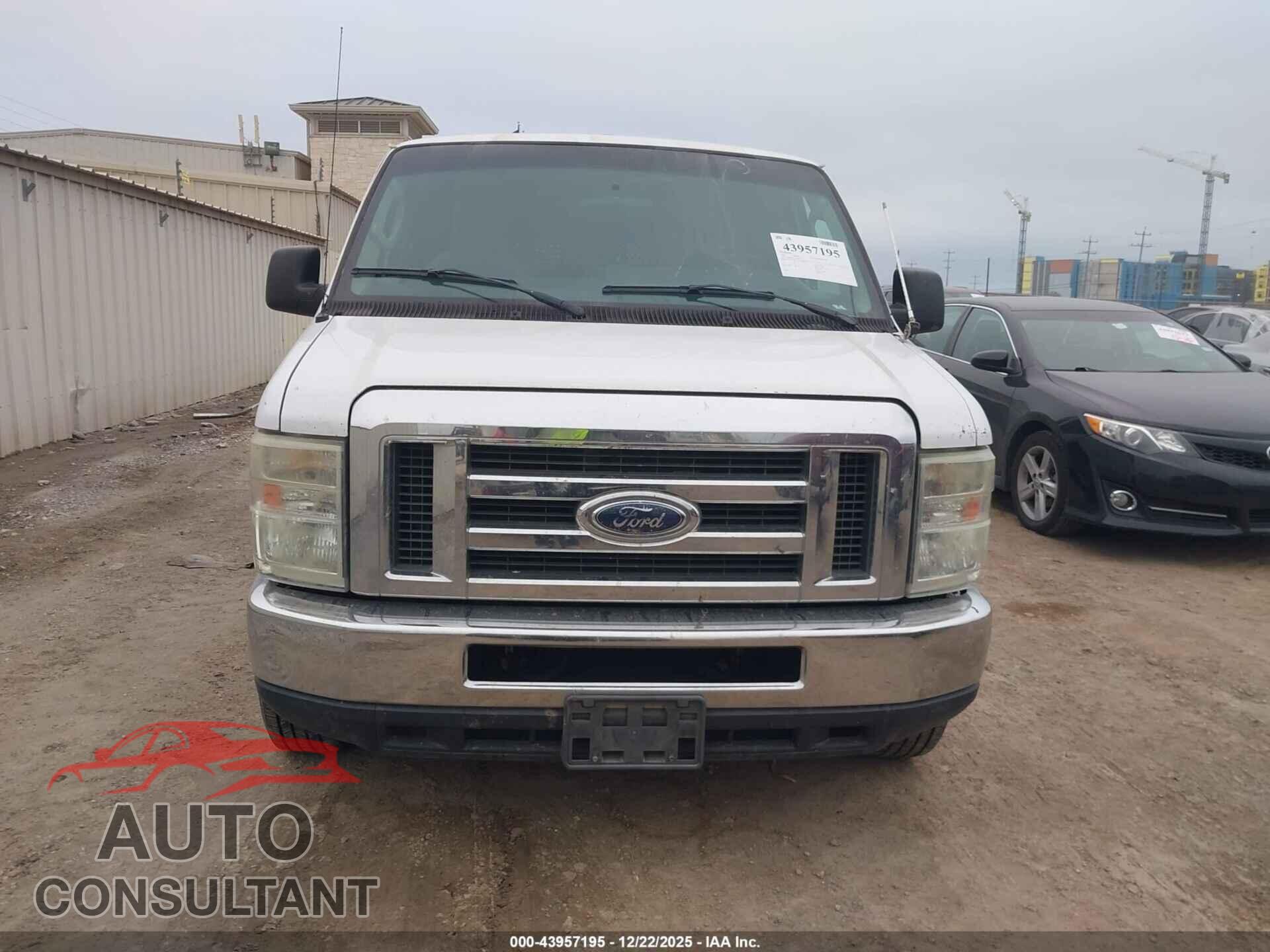 FORD E-350 SUPER DUTY 2012 - 1FBSS3BL7CDB25512