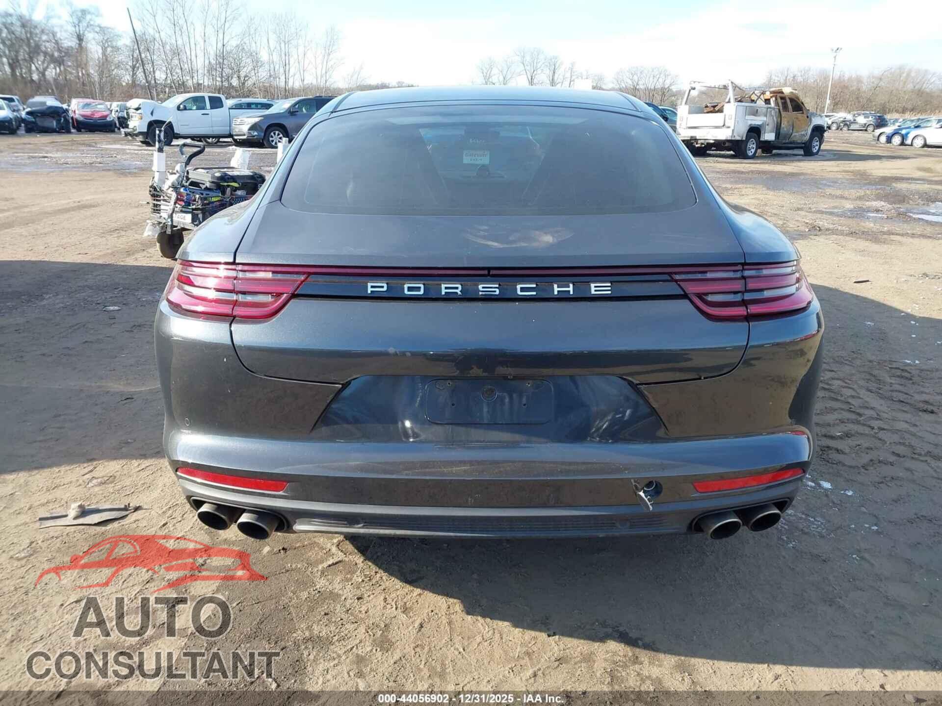 PORSCHE PANAMERA 2017 - WP0AB2A73HL122979