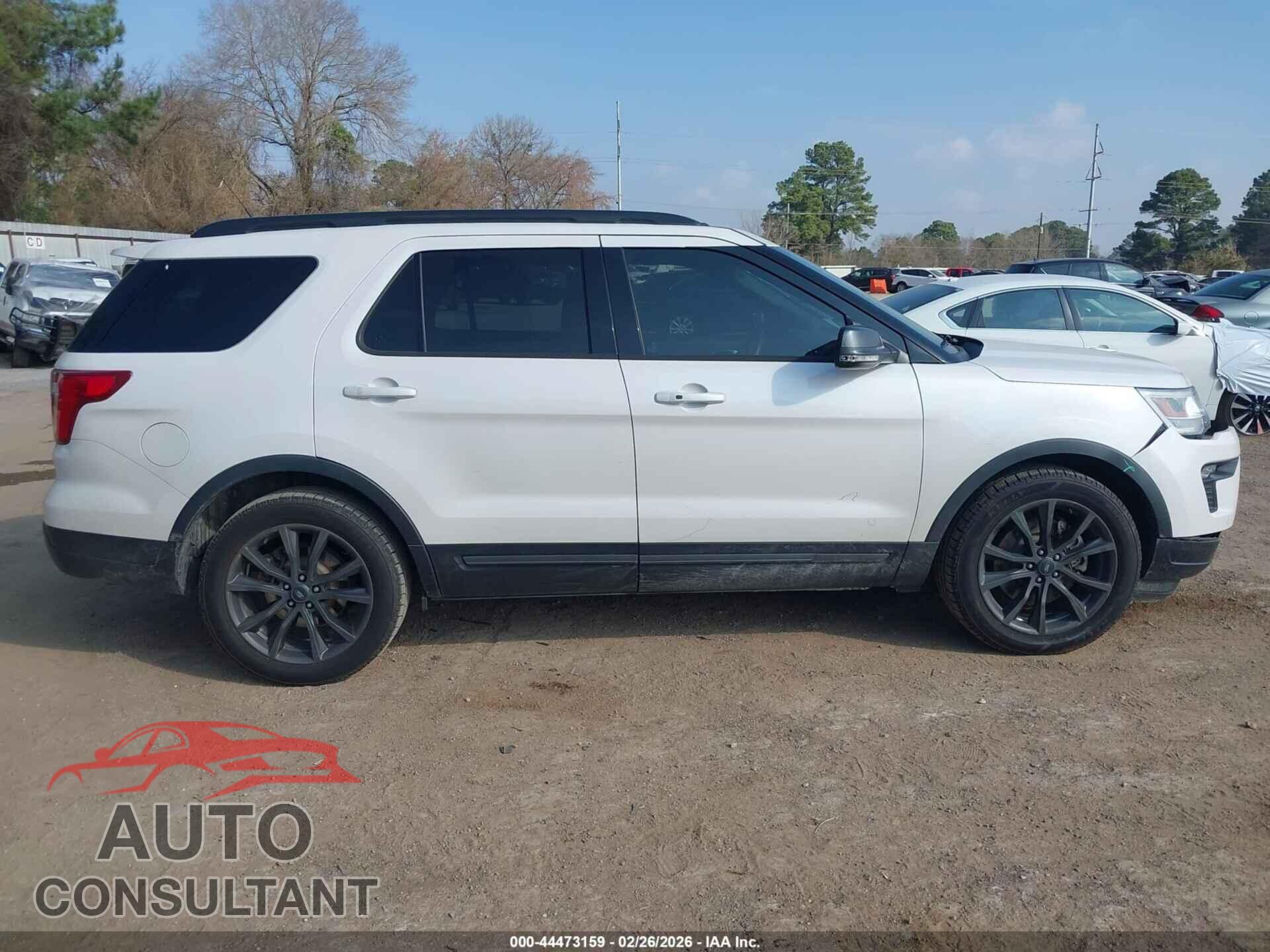 FORD EXPLORER 2018 - 1FM5K7D8XJGB78236