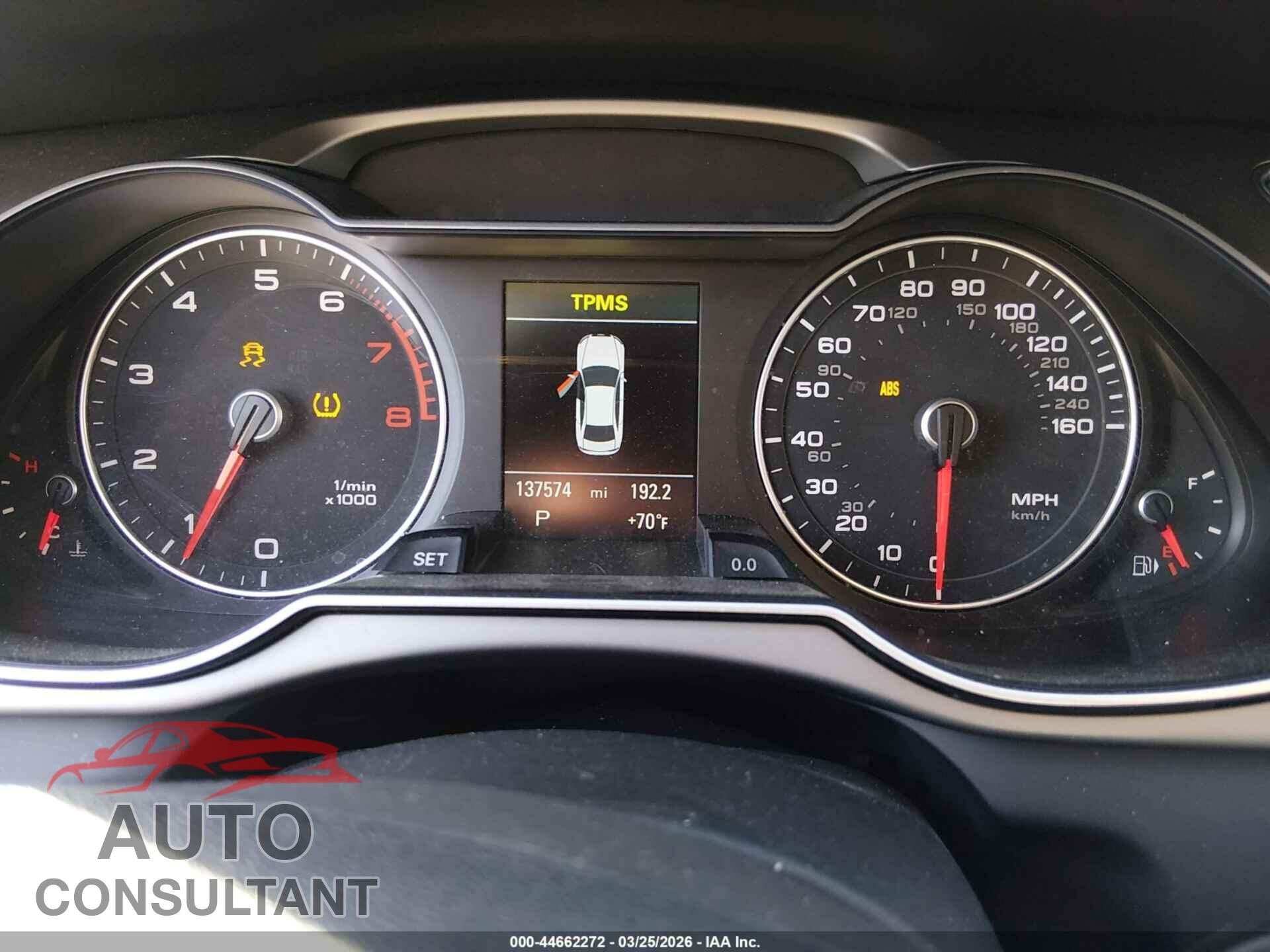 AUDI A4 2014 - WAUBFAFL0EN032176