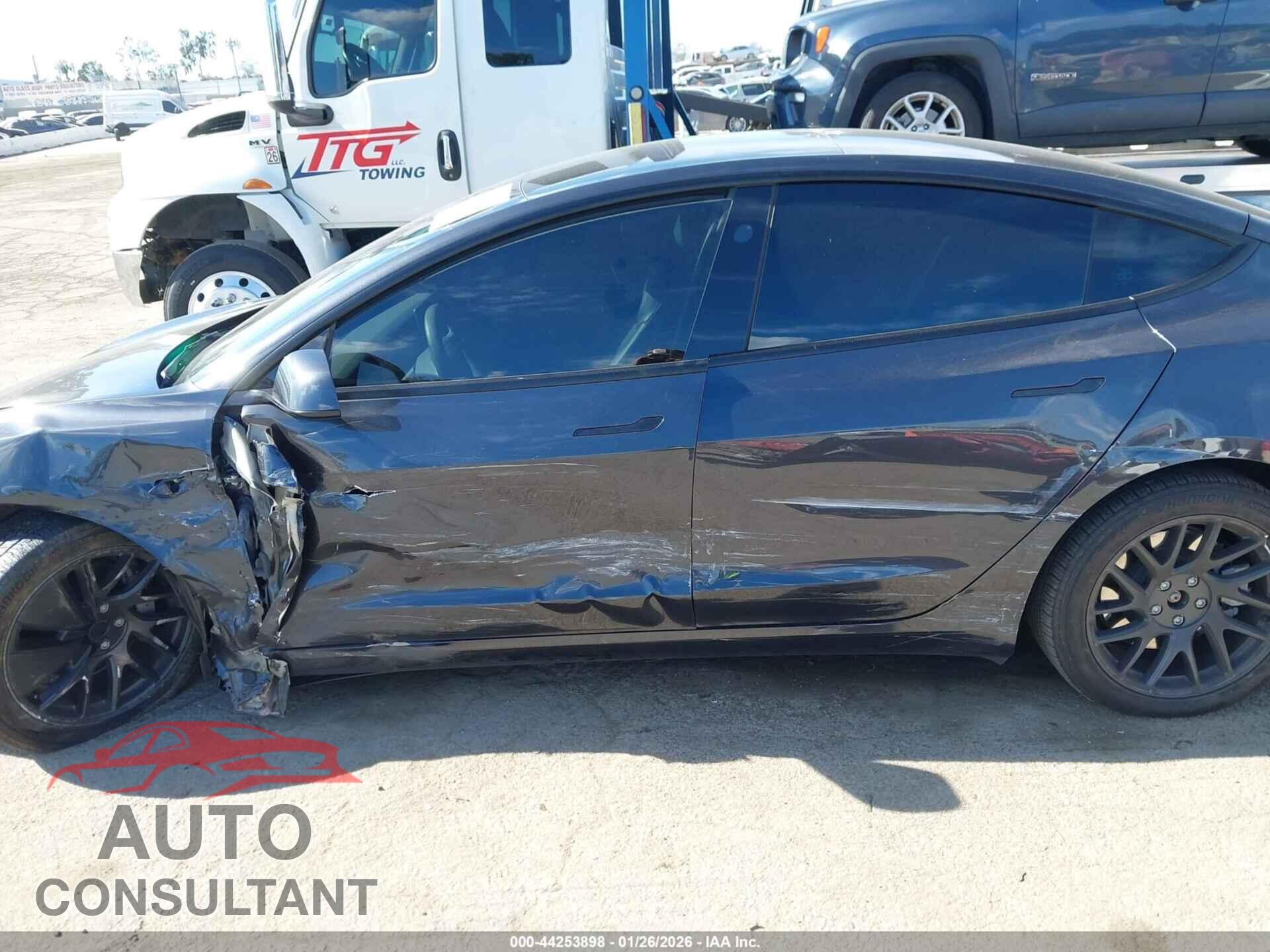TESLA MODEL 3 2024 - 5YJ3E1EA1RF866052