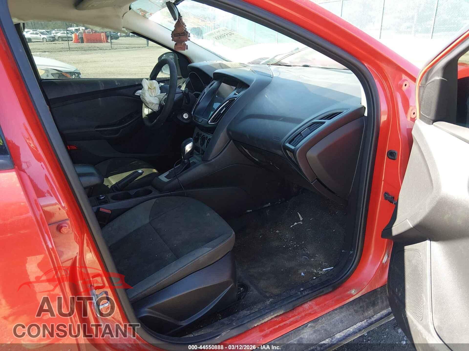 FORD FOCUS 2012 - 1FAHP3F21CL152676