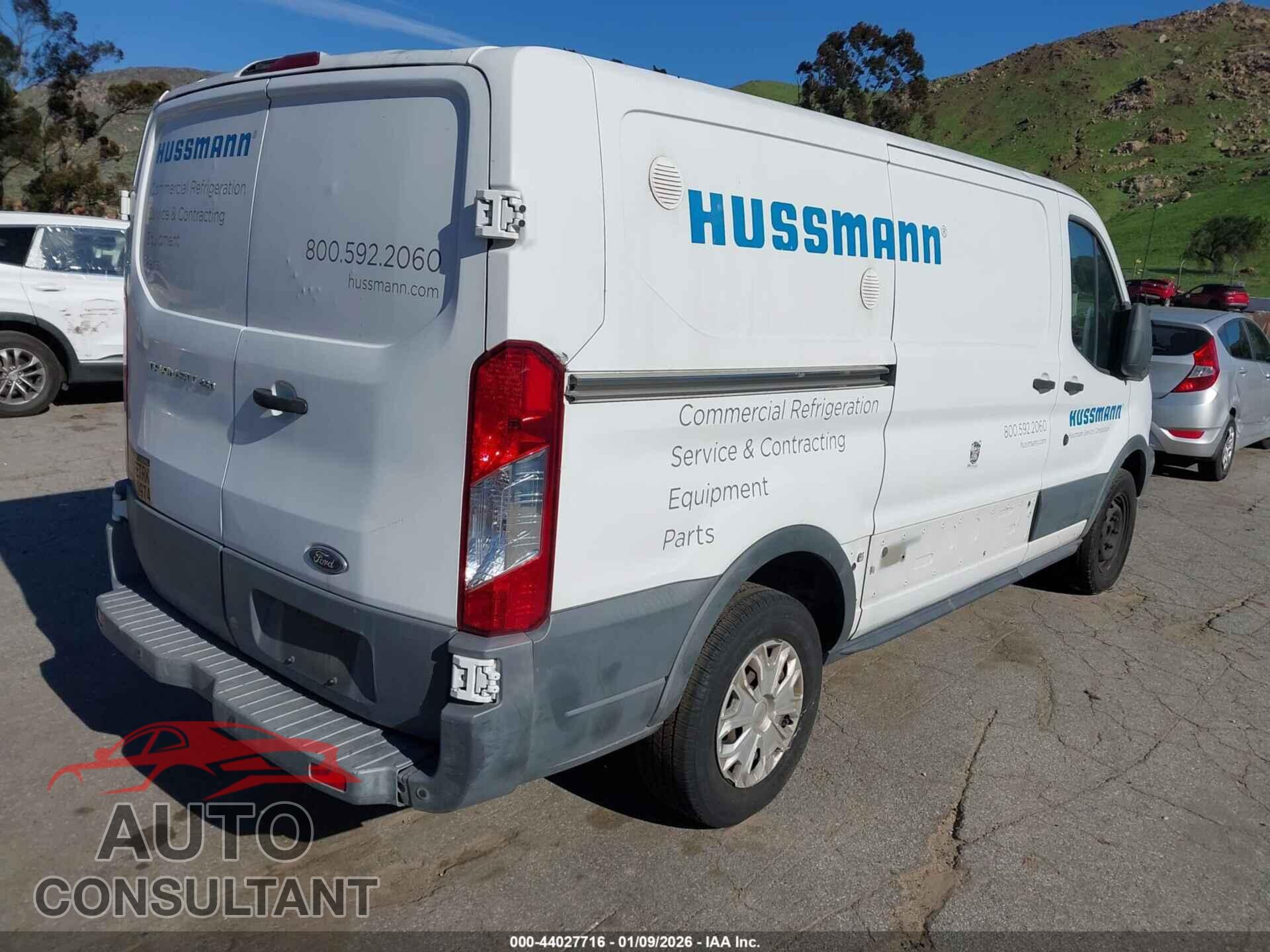 FORD TRANSIT-250 2015 - 1FTNR1YM6FKB09357