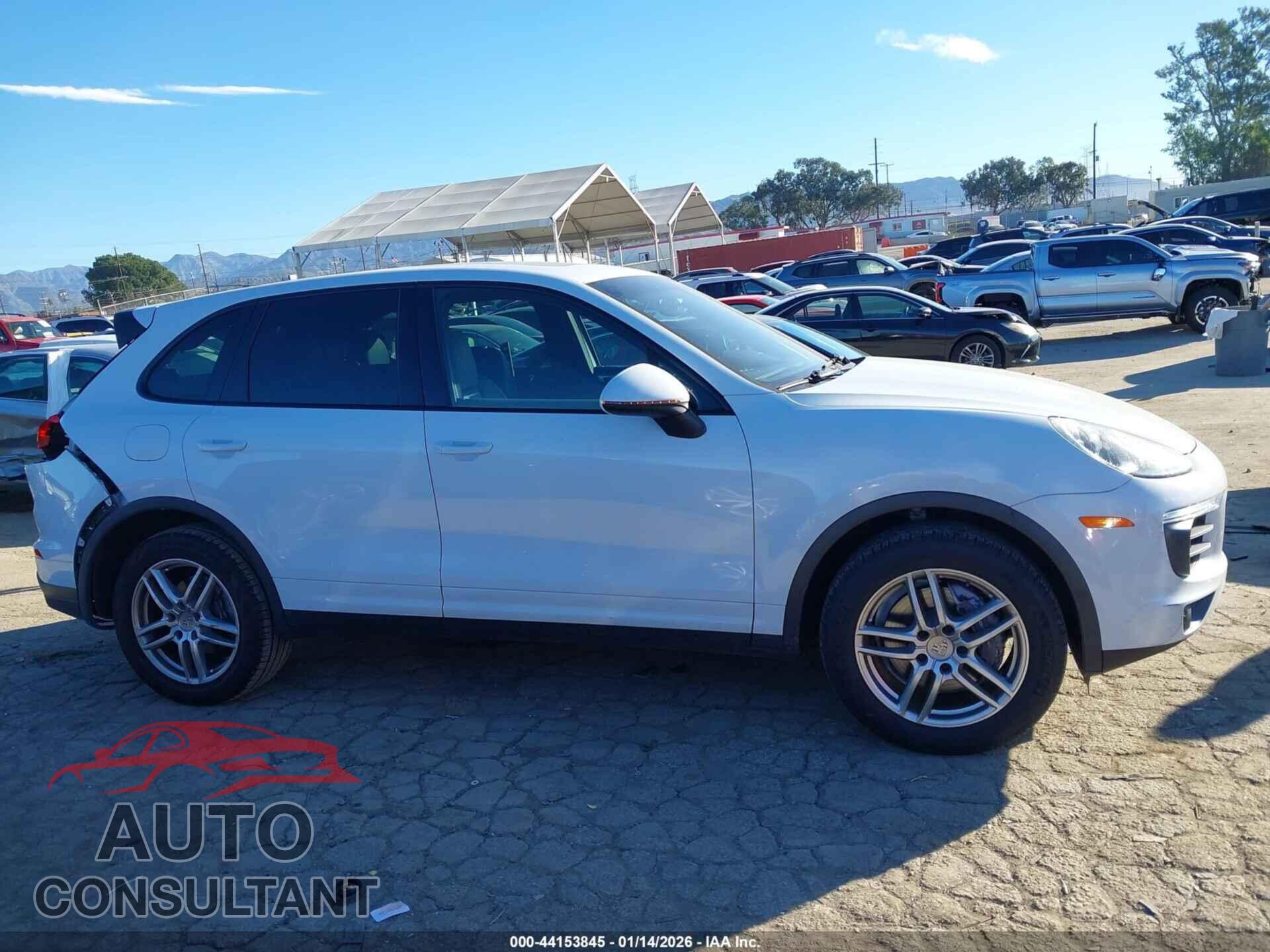 PORSCHE CAYENNE 2016 - WP1AA2A22GLA08217