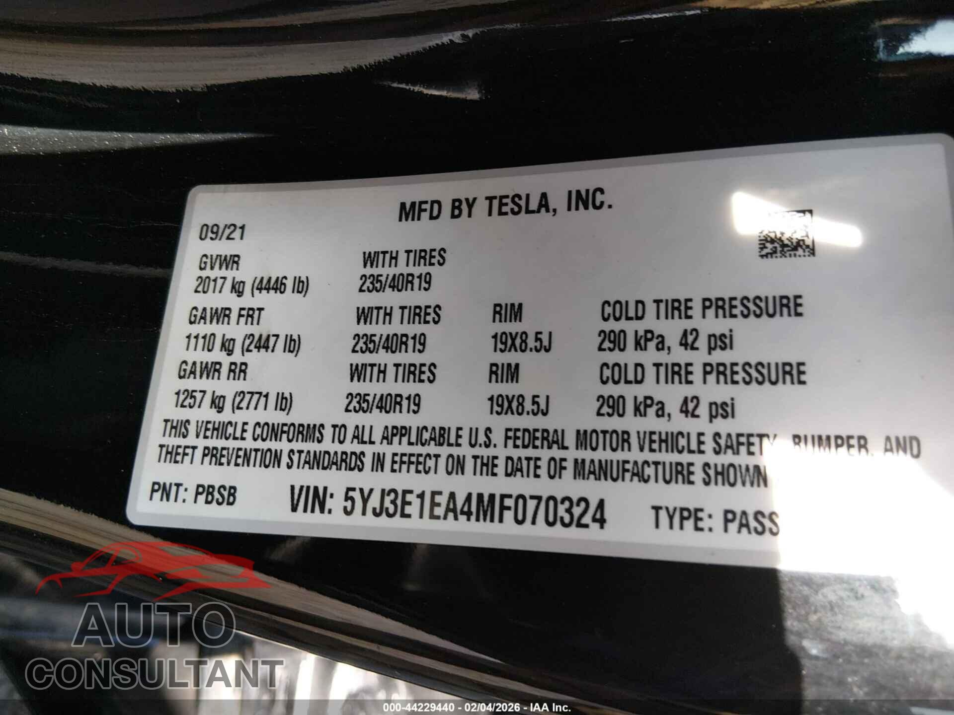 TESLA MODEL 3 2021 - 5YJ3E1EA4MF070324