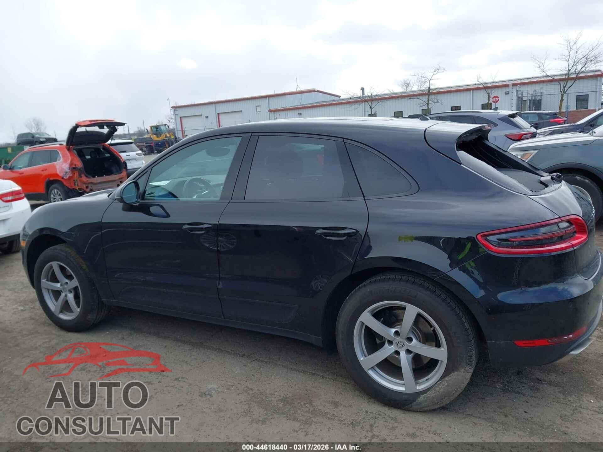 PORSCHE MACAN 2018 - WP1AA2A54JLB24116