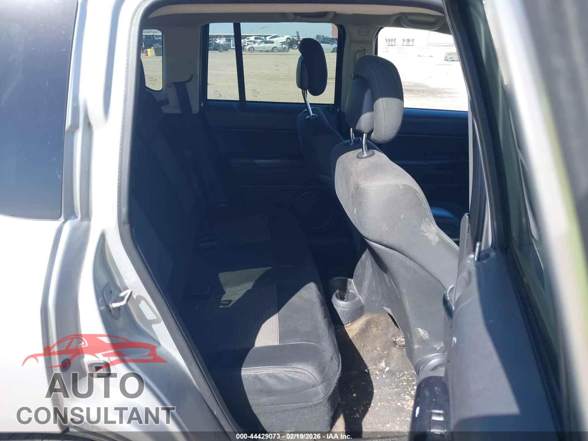 JEEP COMPASS 2012 - 1C4NJCBA7CD647275