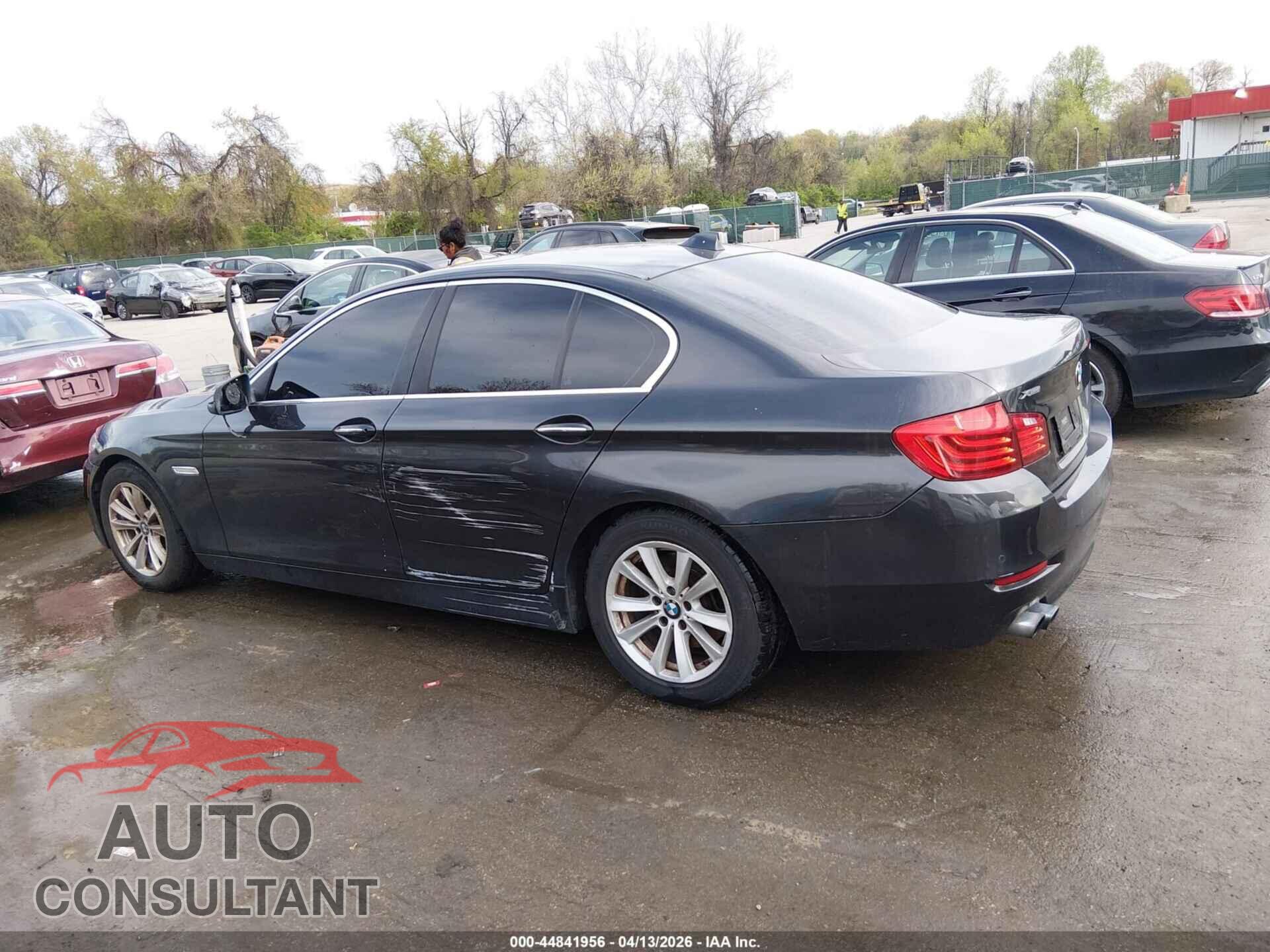 BMW 528I 2015 - WBA5A7C50FD620932