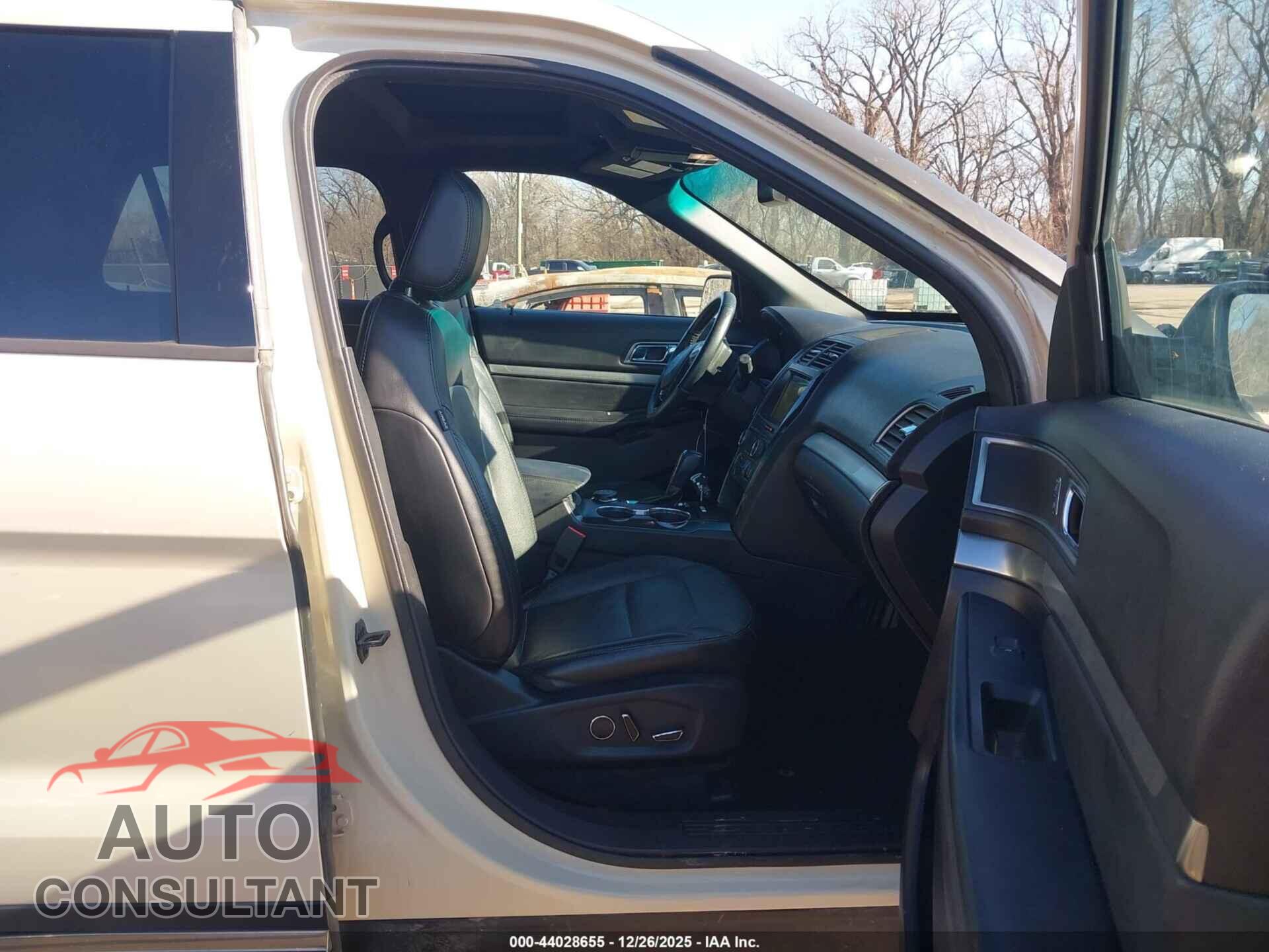 FORD EXPLORER 2018 - 1FM5K8D80JGB73195