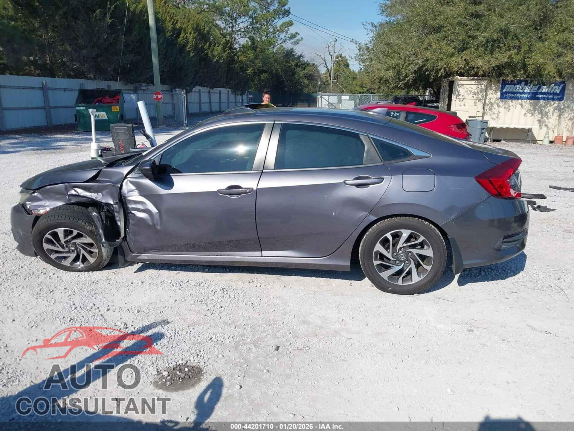 HONDA CIVIC 2017 - 19XFC2F78HE077901