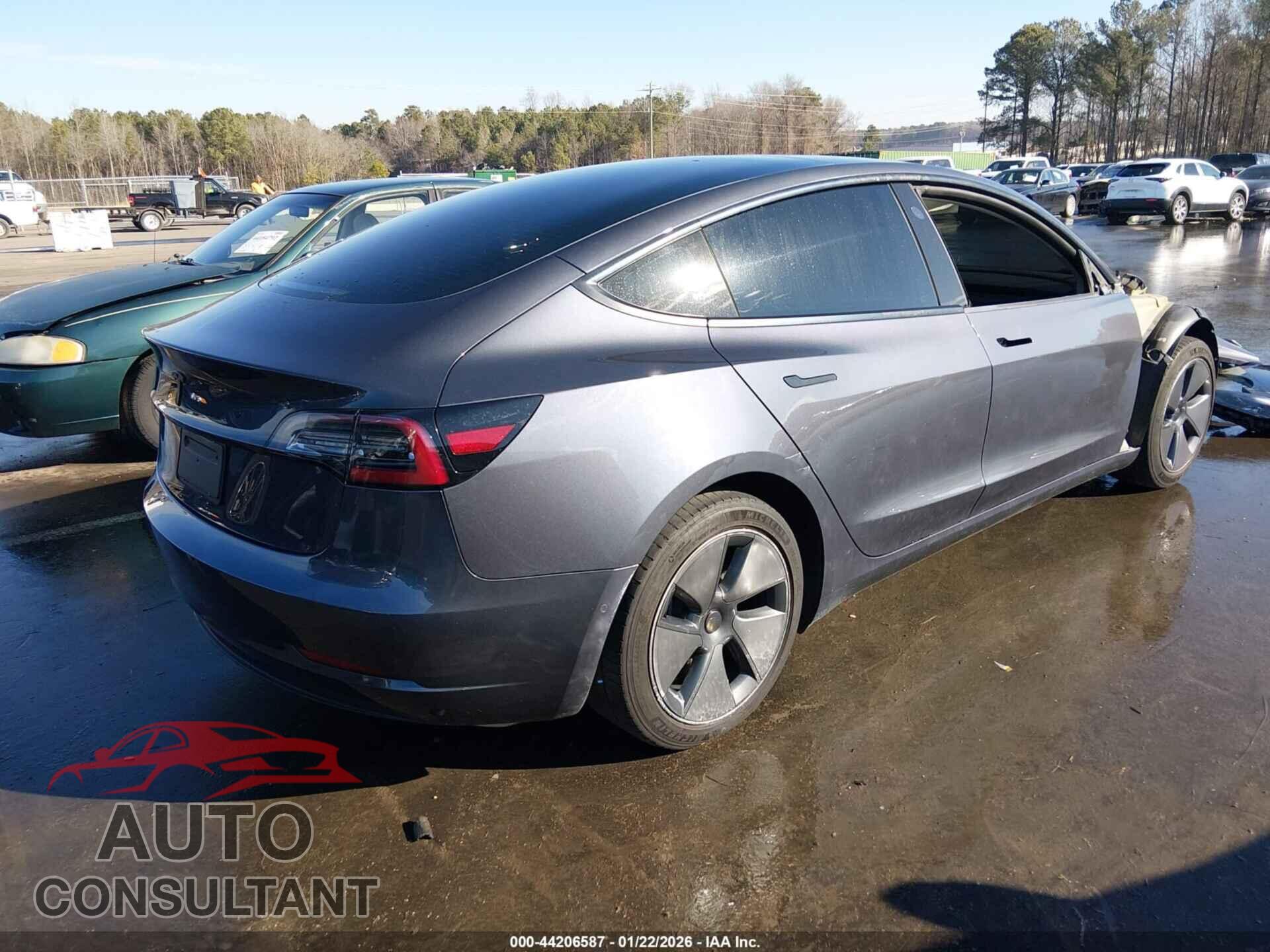 TESLA MODEL 3 2021 - 5YJ3E1EA3MF082769