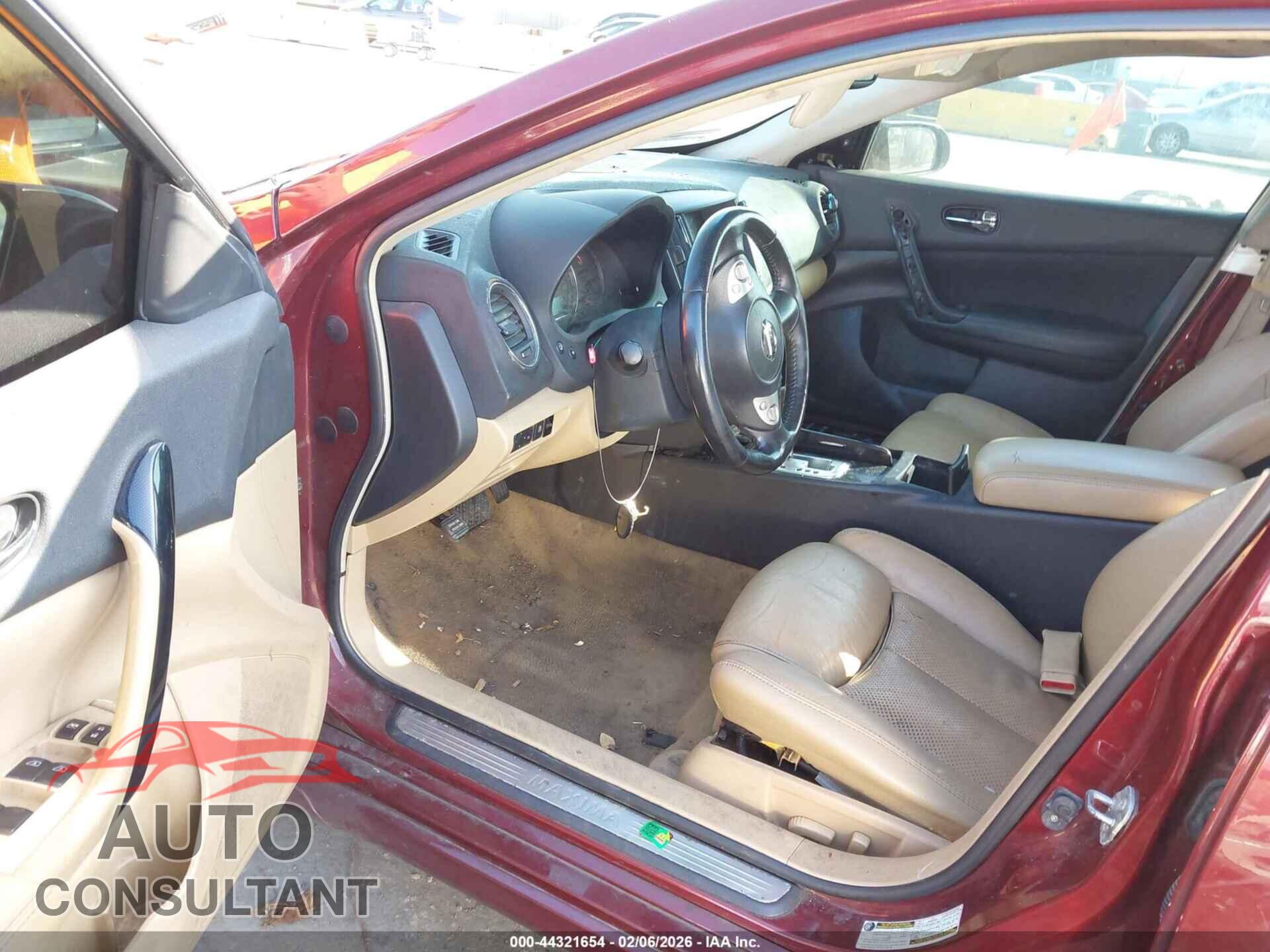 NISSAN MAXIMA 2011 - 1N4AA5AP4BC842132