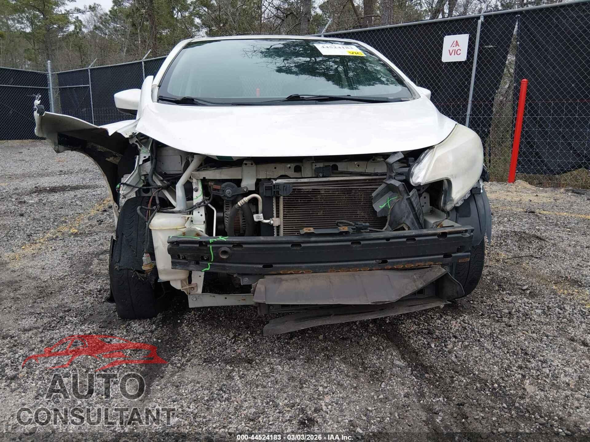NISSAN VERSA NOTE 2015 - 3N1CE2CP2FL367273
