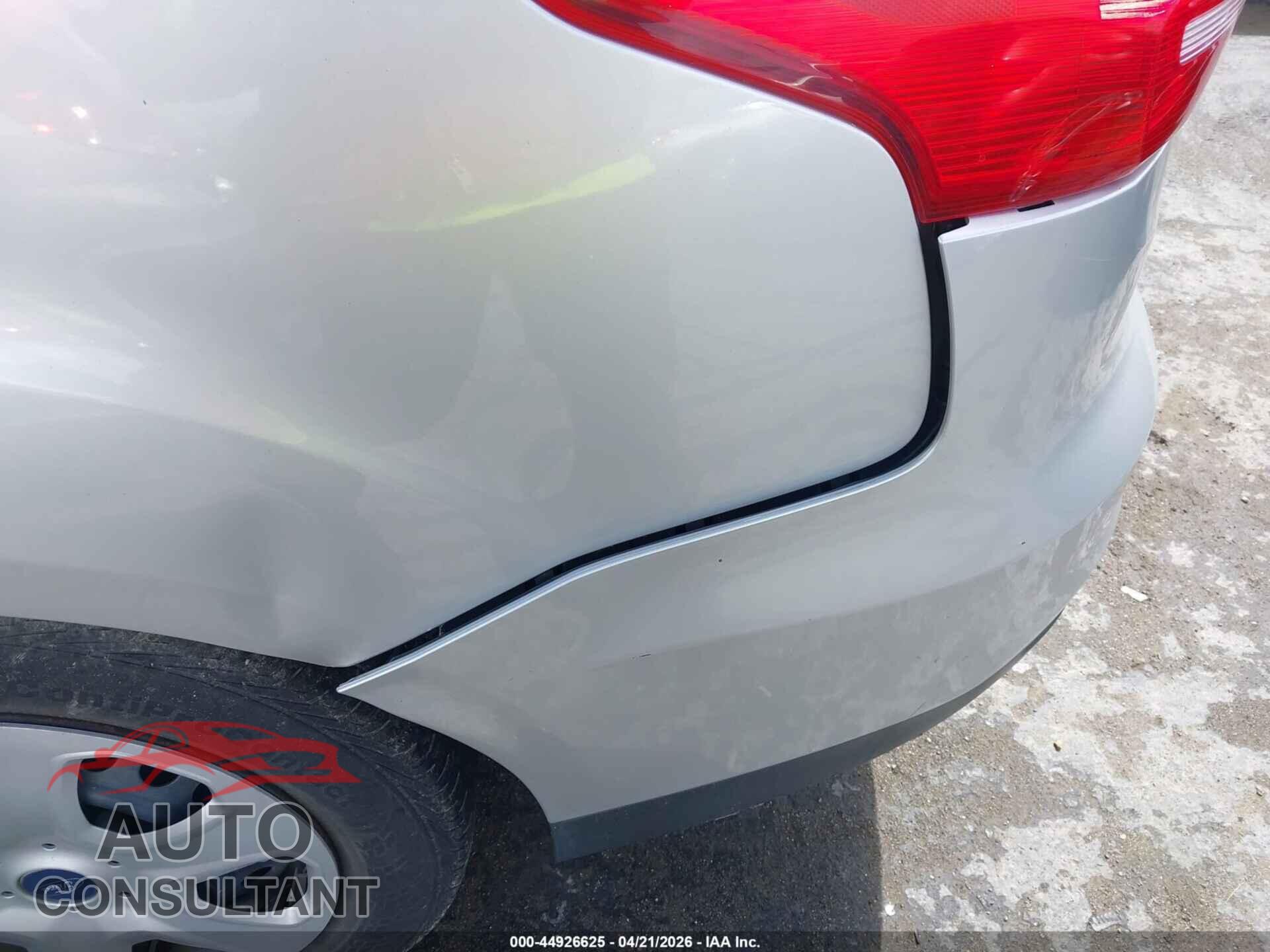 FORD FOCUS 2017 - 1FADP3E21HL314880