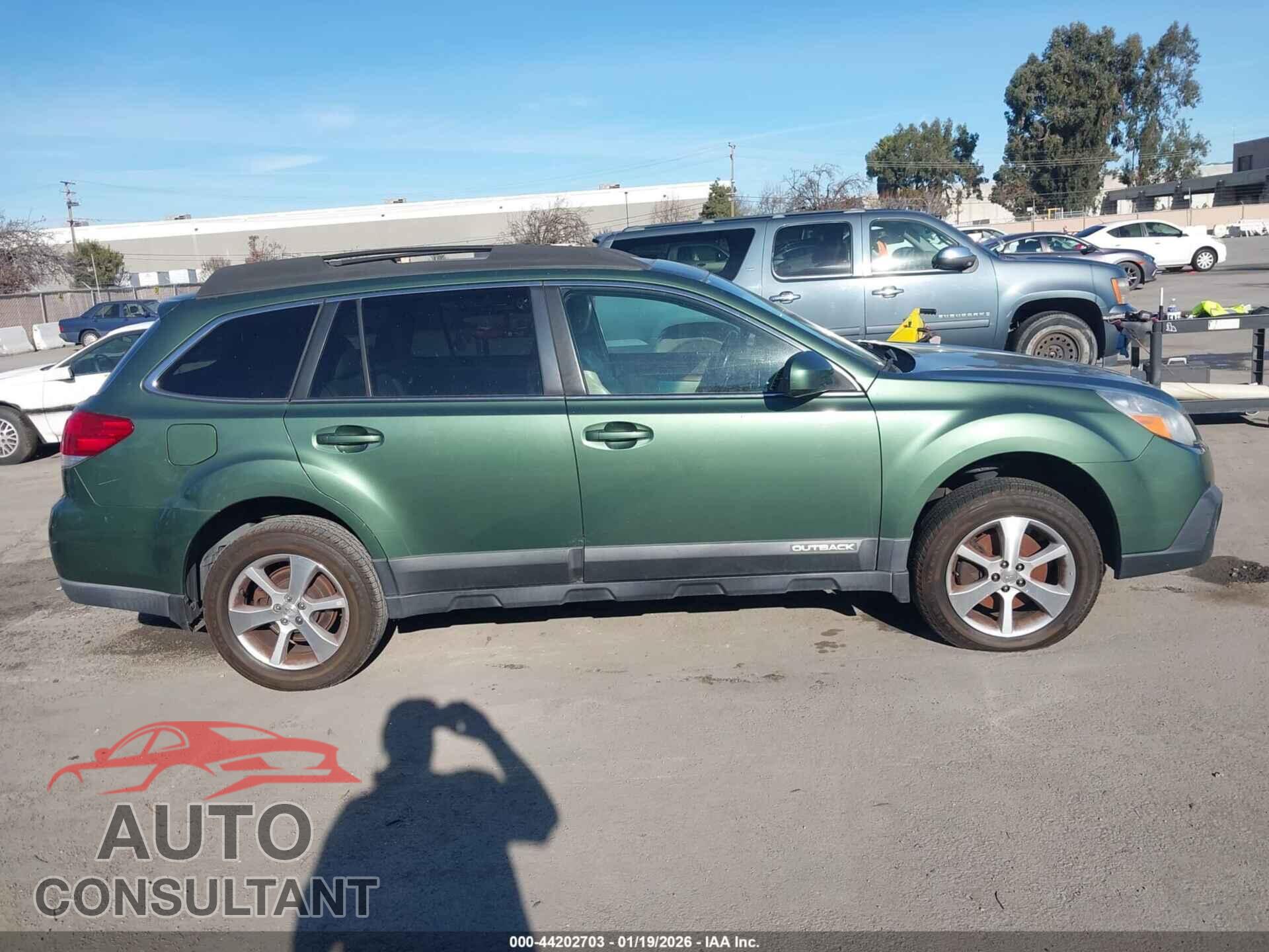 SUBARU OUTBACK 2013 - 4S4BRDKC8D2220912