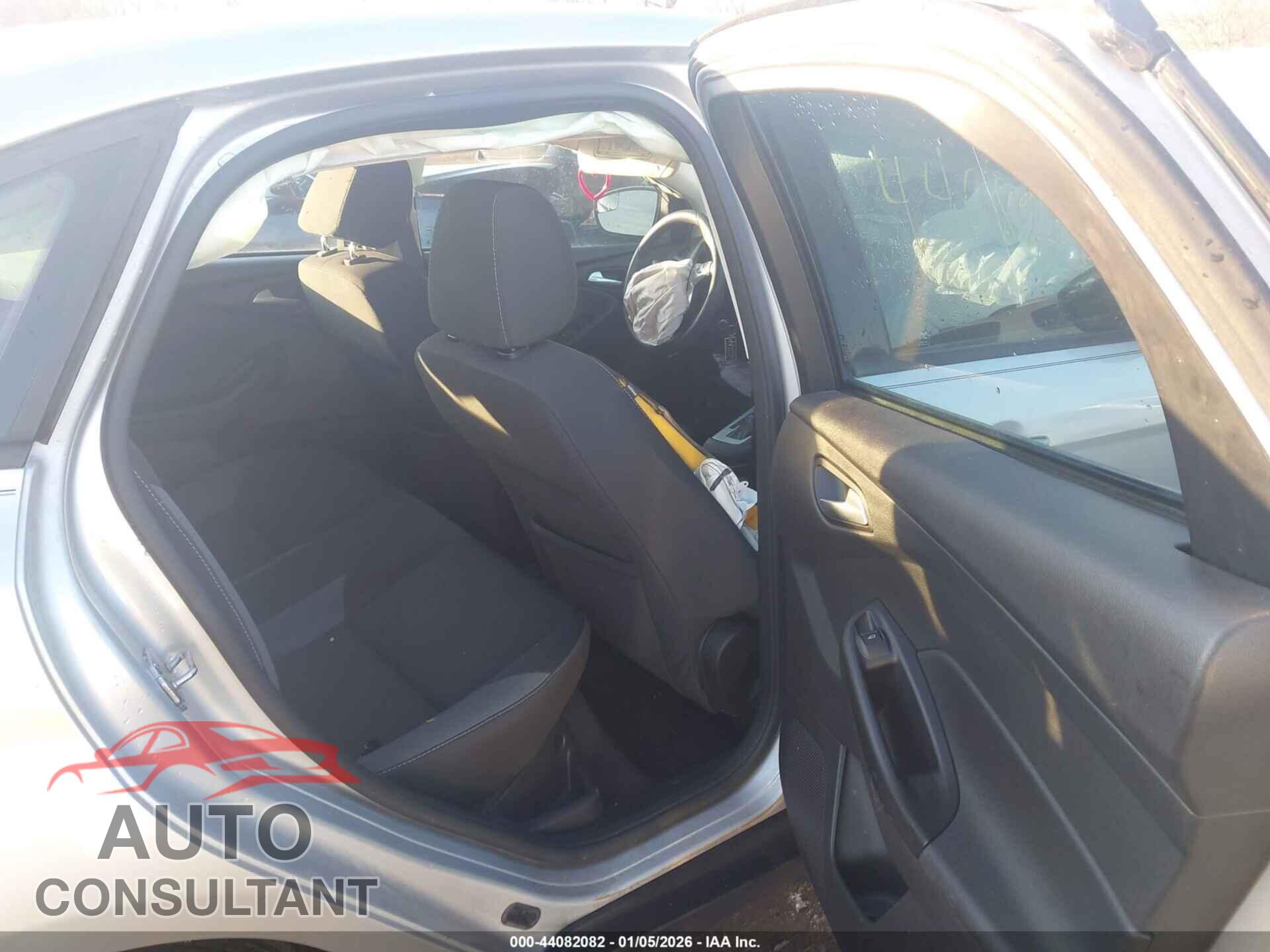 FORD FOCUS 2013 - 1FADP3F2XDL157603