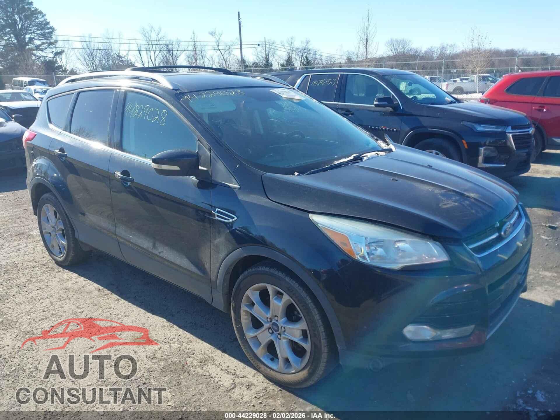 FORD ESCAPE 2015 - 1FMCU9J90FUC32887