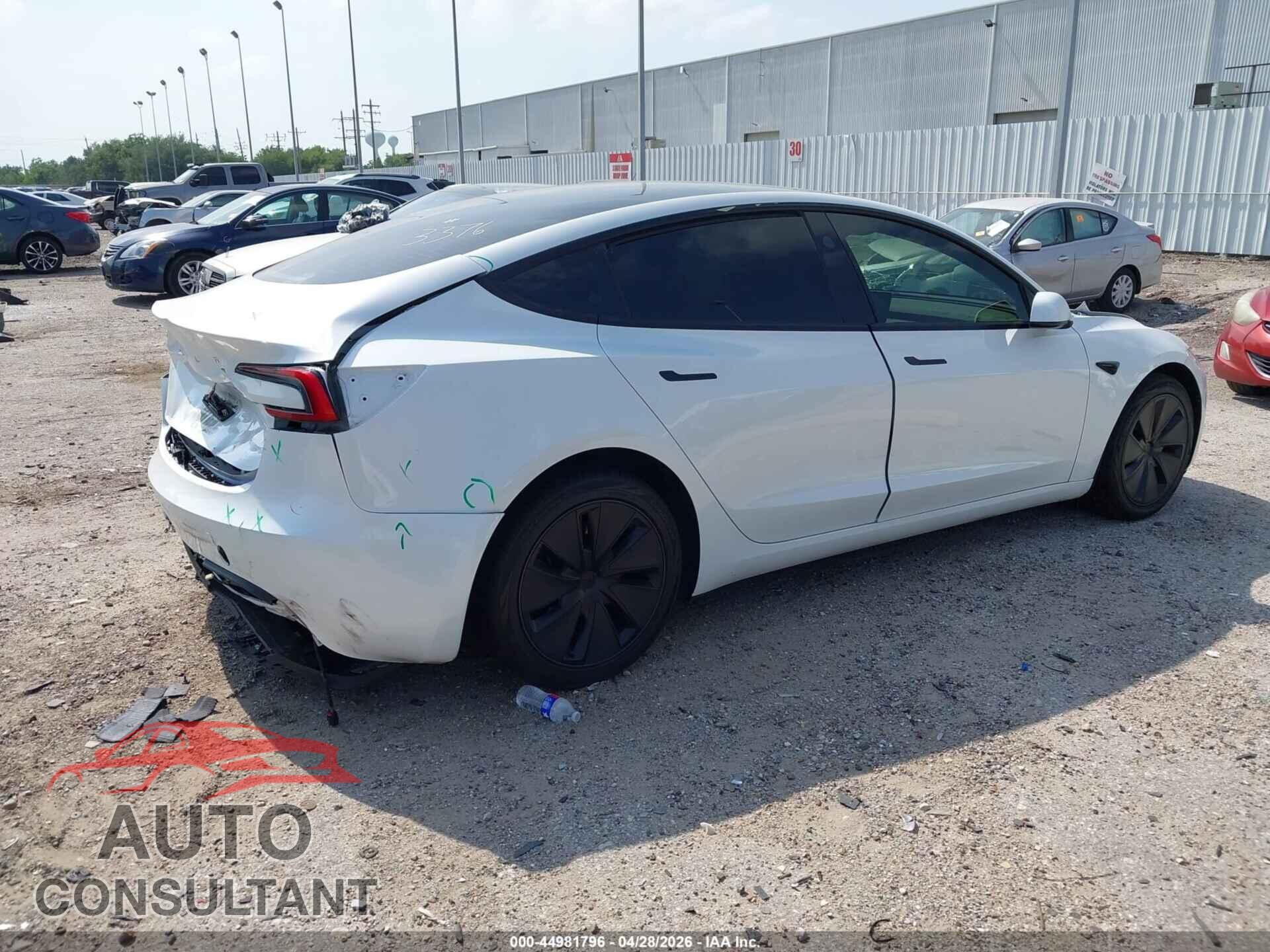 TESLA MODEL 3 2024 - 5YJ3E1EA5RF763376