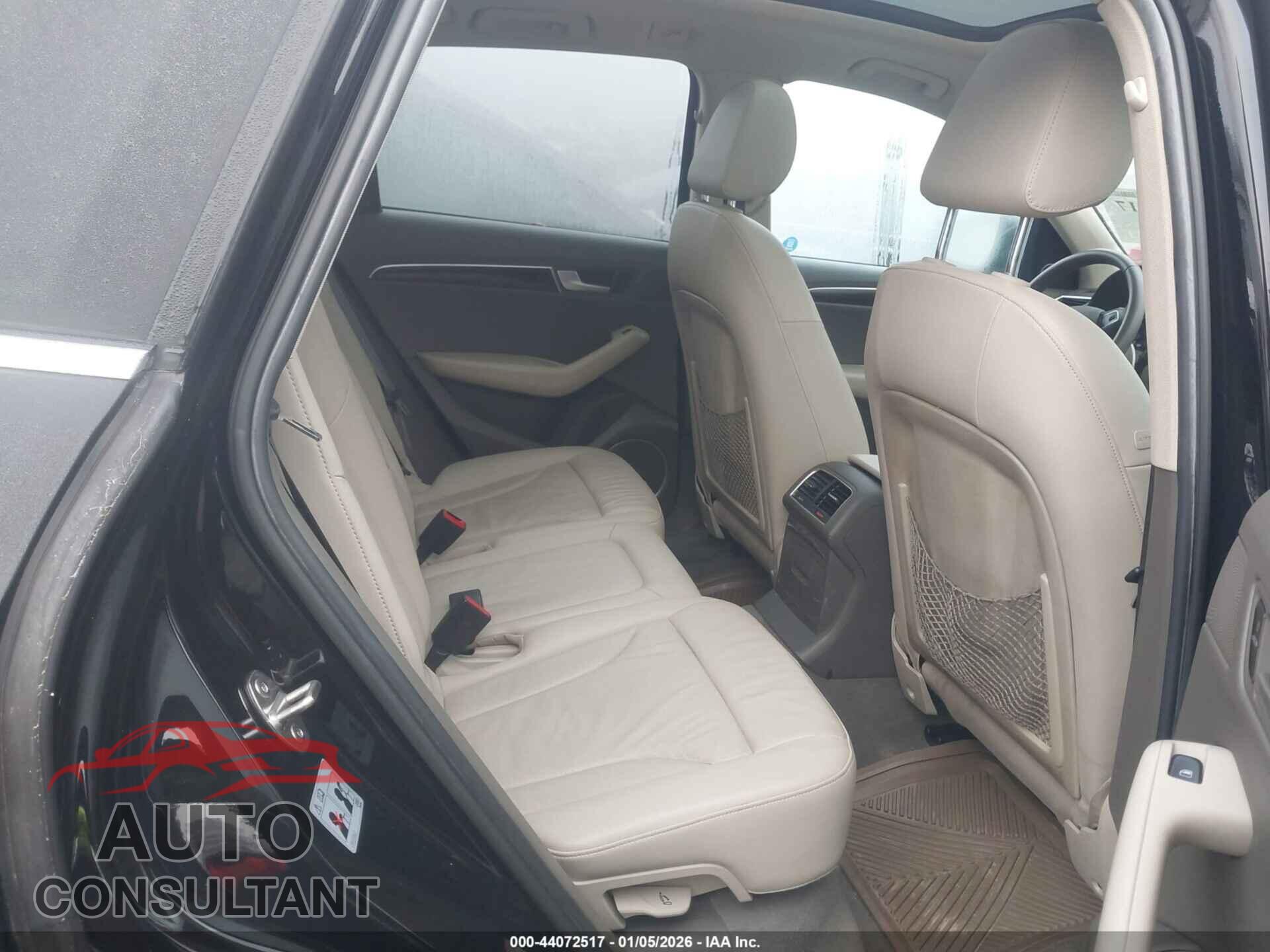 AUDI Q5 2011 - WA1LFAFP9BA013875