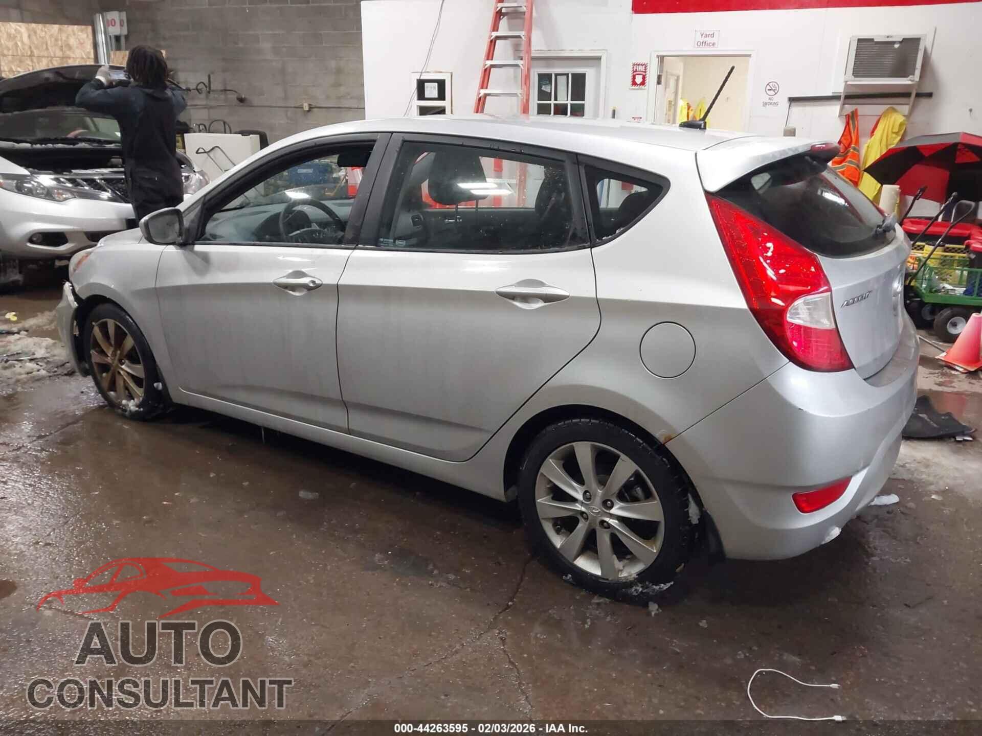 HYUNDAI ACCENT 2012 - KMHCU5AE6CU033053