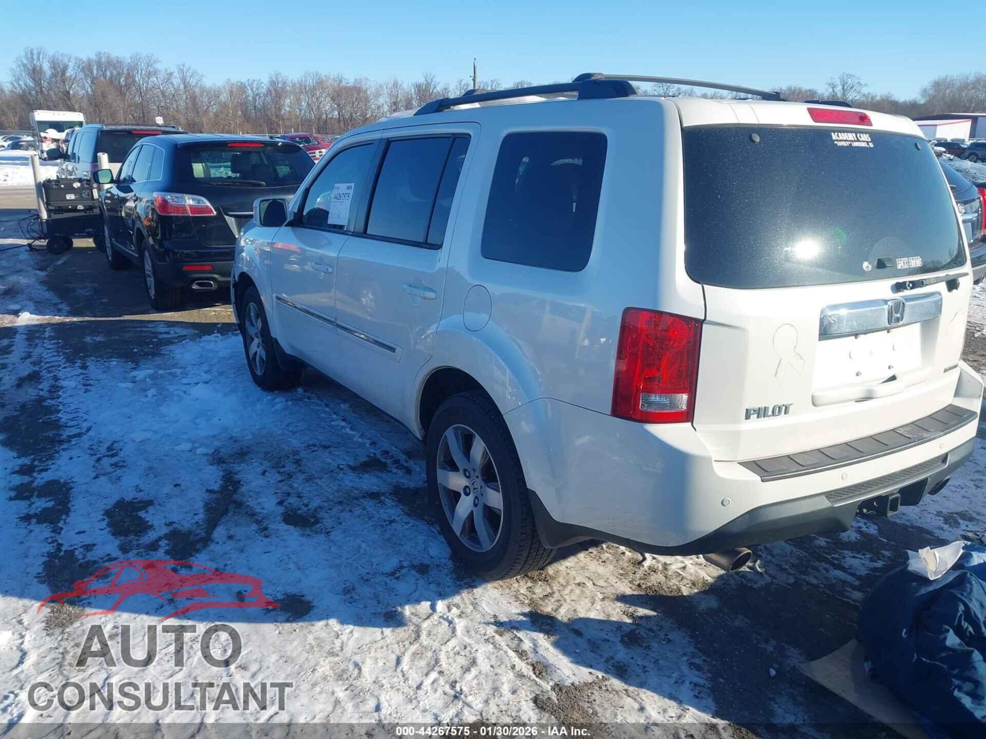 HONDA PILOT 2015 - 5FNYF3H97FB016681