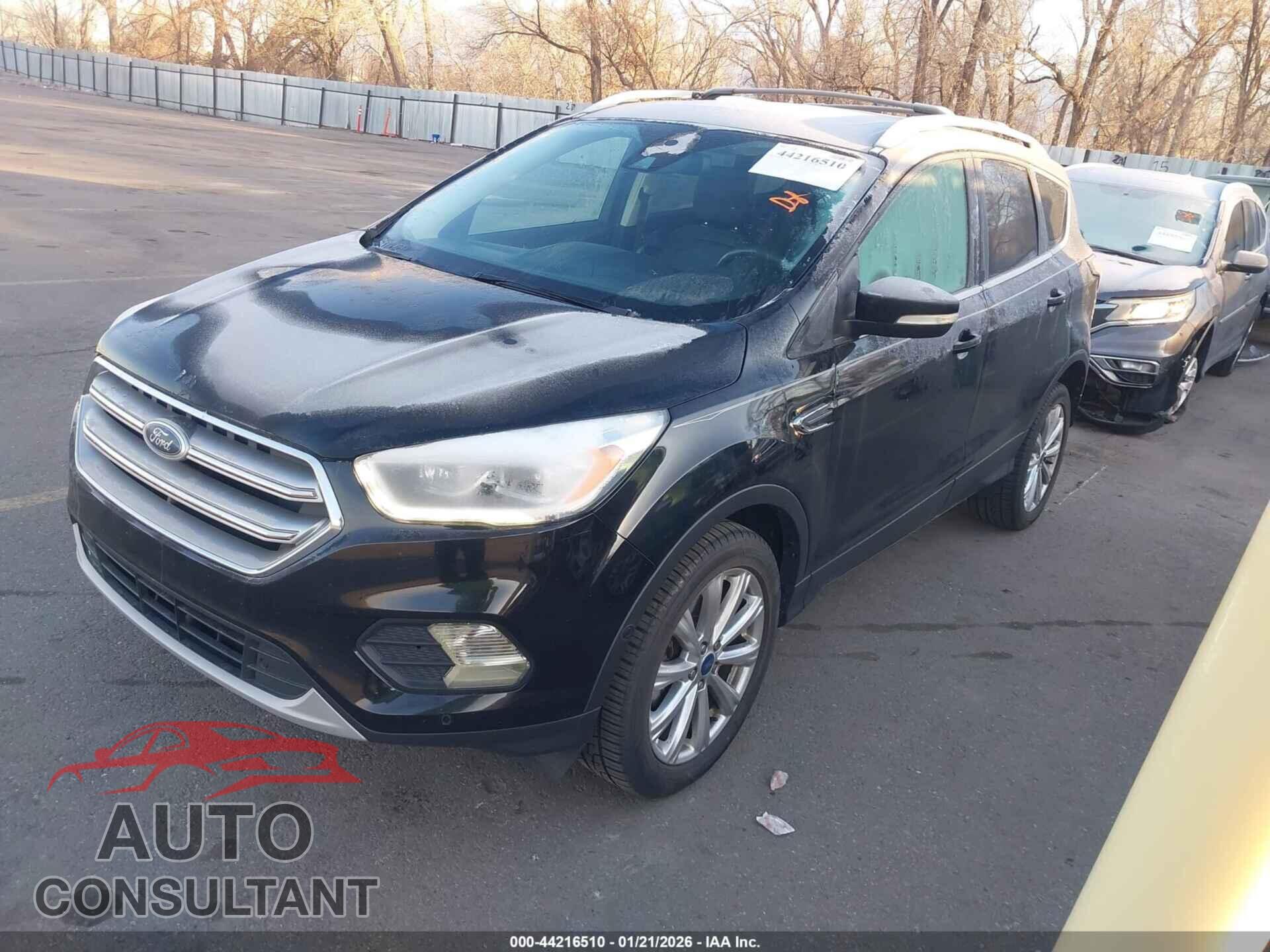 FORD ESCAPE 2017 - 1FMCU9JD7HUC58006
