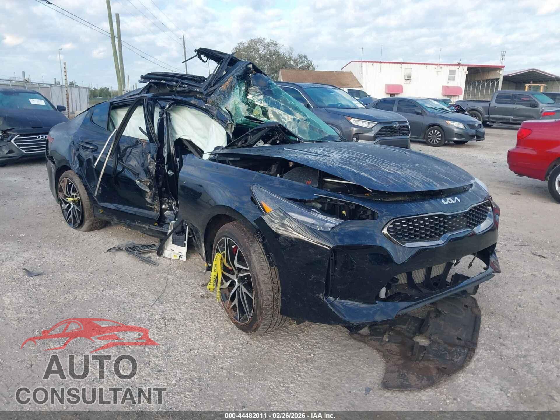 KIA STINGER 2023 - KNAE35LD7P6123582