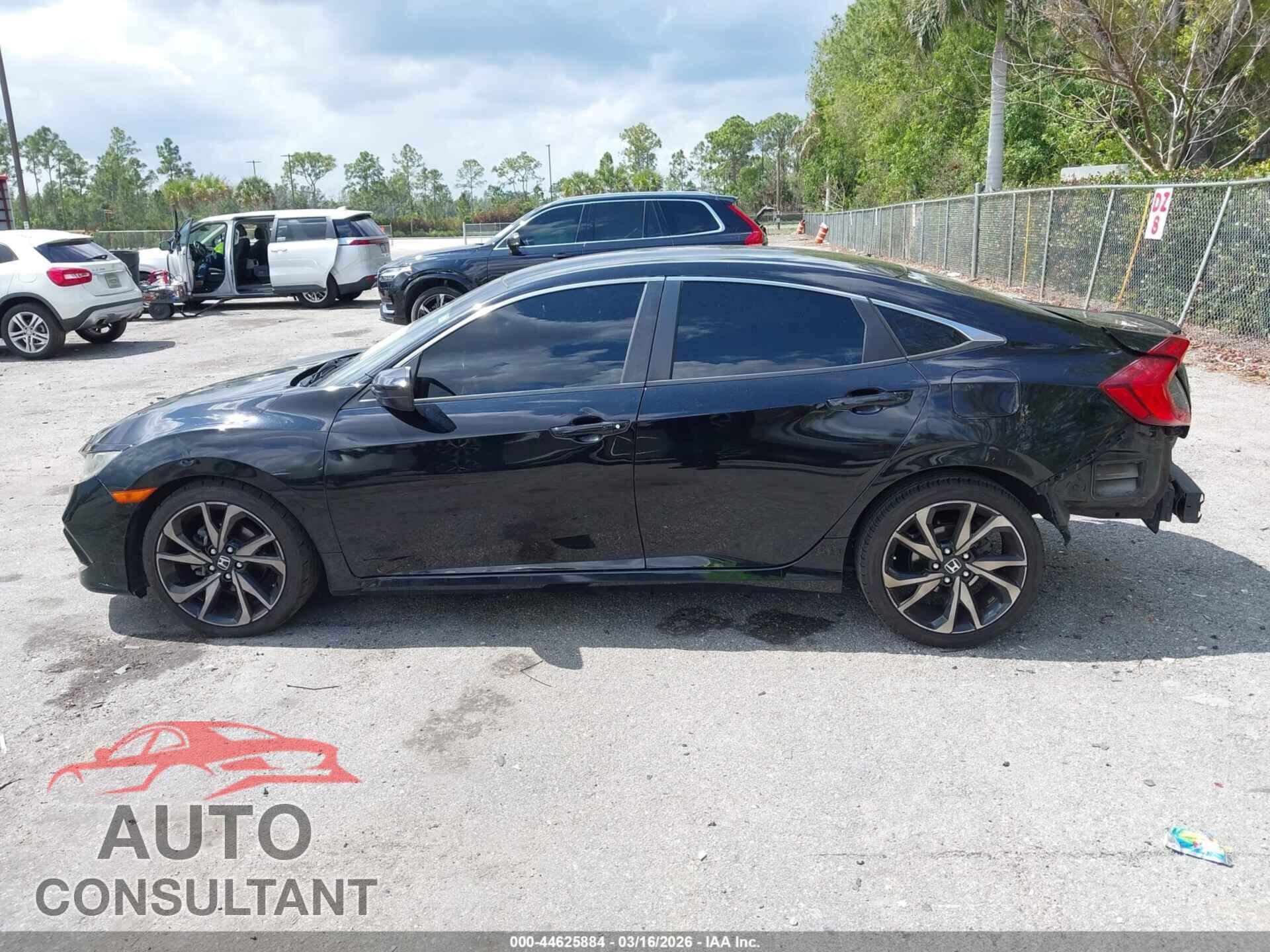 HONDA CIVIC 2019 - 2HGFC2F85KH557979
