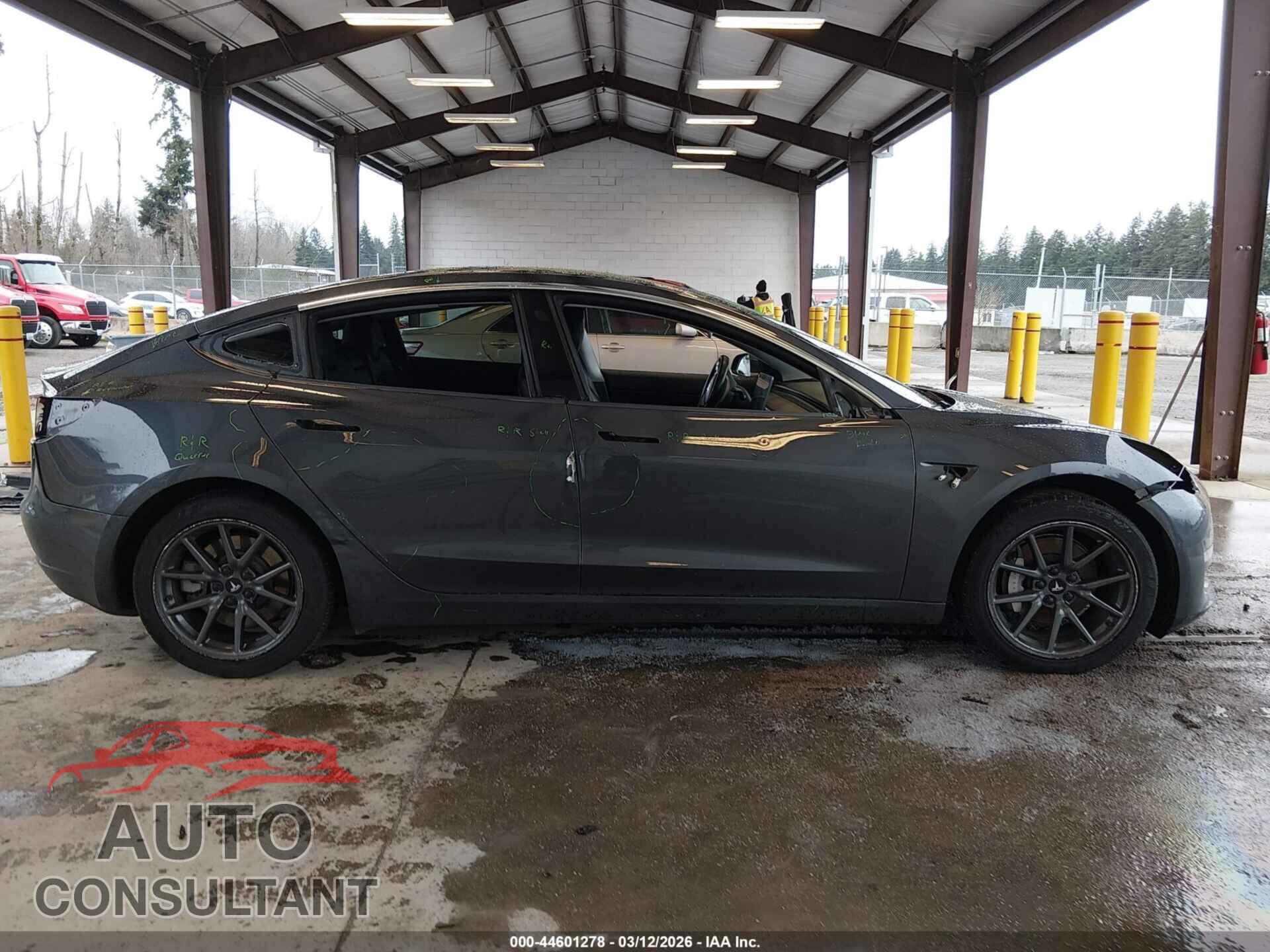 TESLA MODEL 3 2018 - 5YJ3E1EAXJF036609
