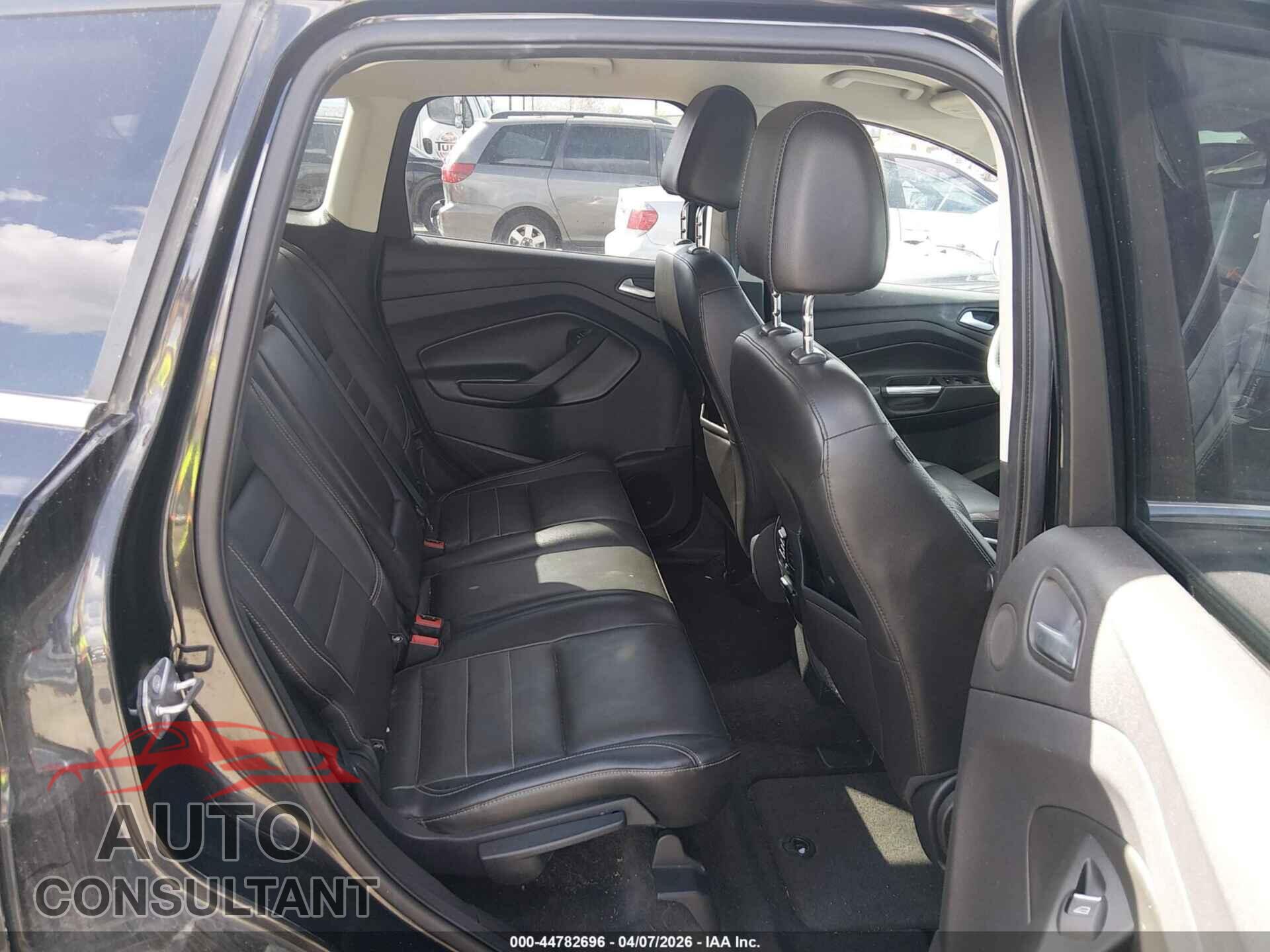 FORD ESCAPE 2014 - 1FMCU9J93EUC14009