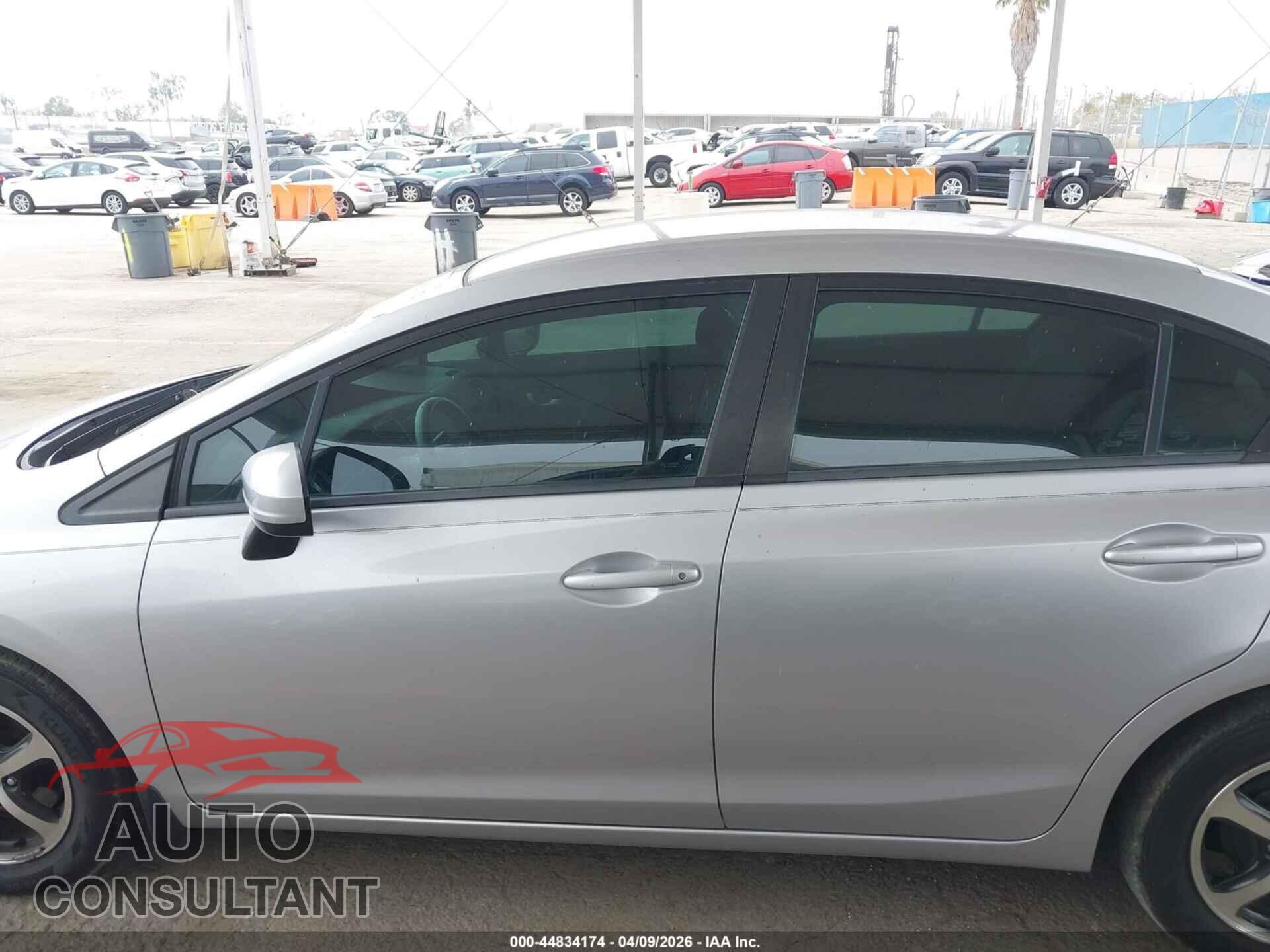 HONDA CIVIC 2015 - 19XFB2F74FE087079