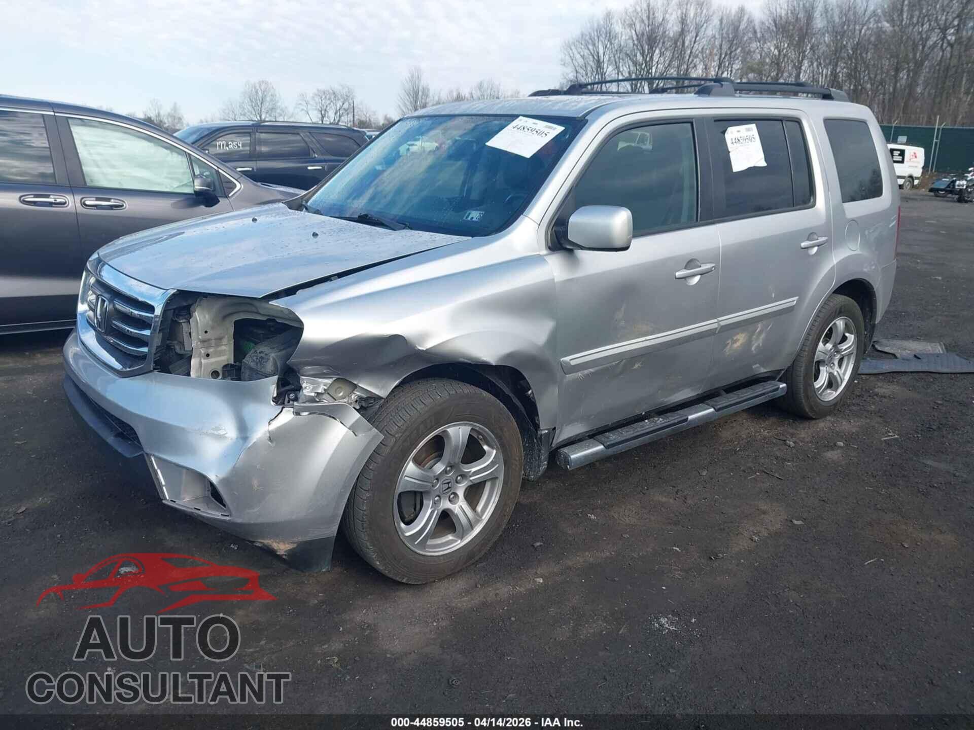 HONDA PILOT 2013 - 5FNYF4H5XDB027125