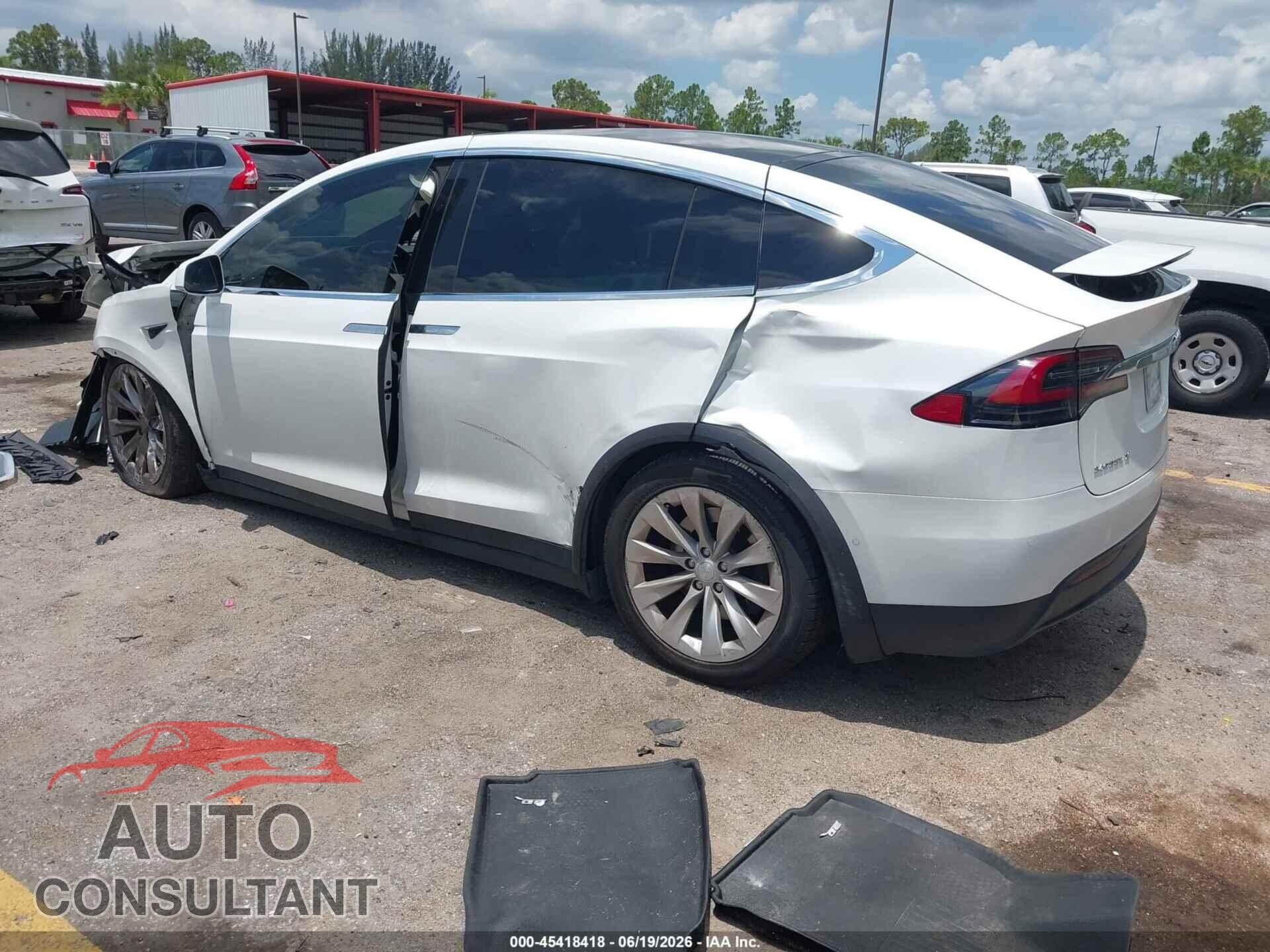 TESLA MODEL X 2017 - 5YJXCDE22HF065727