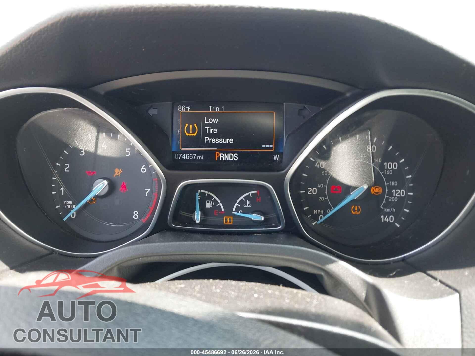 FORD FOCUS 2018 - 1FADP3FE3JL209062